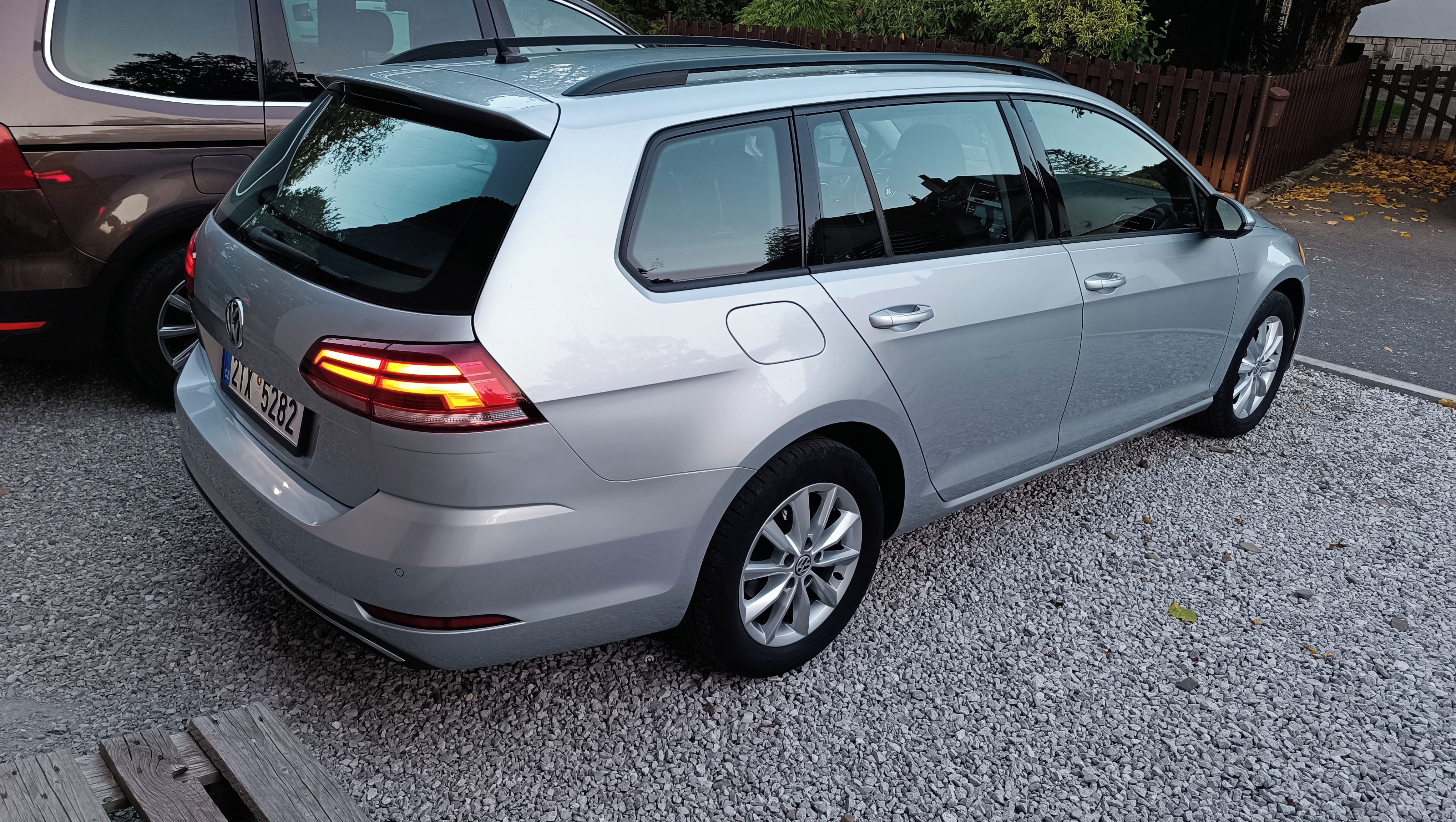 Volkswagen Golf, 1.6 TDI 85kw, 93000km - fotka 3