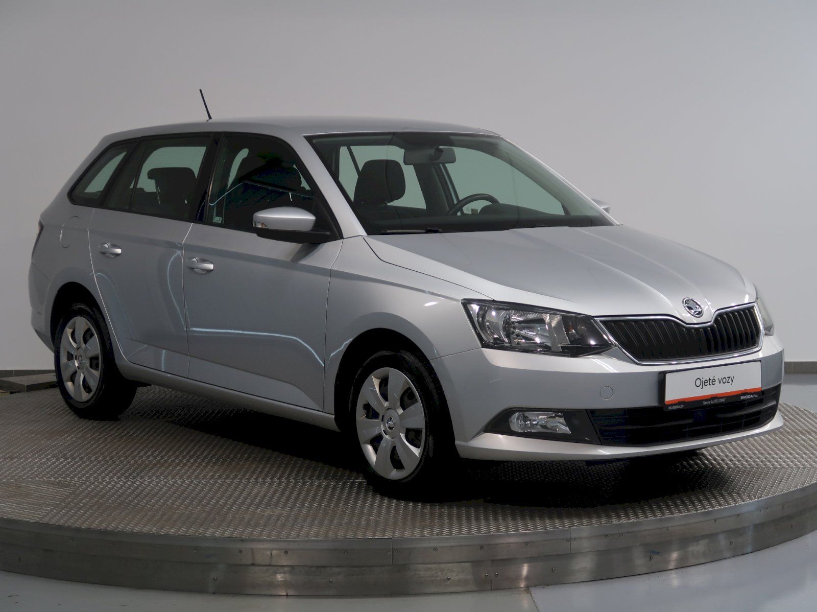 Škoda Fabia, AMBITION PLUS 1.0TSI 81KW - fotka 6