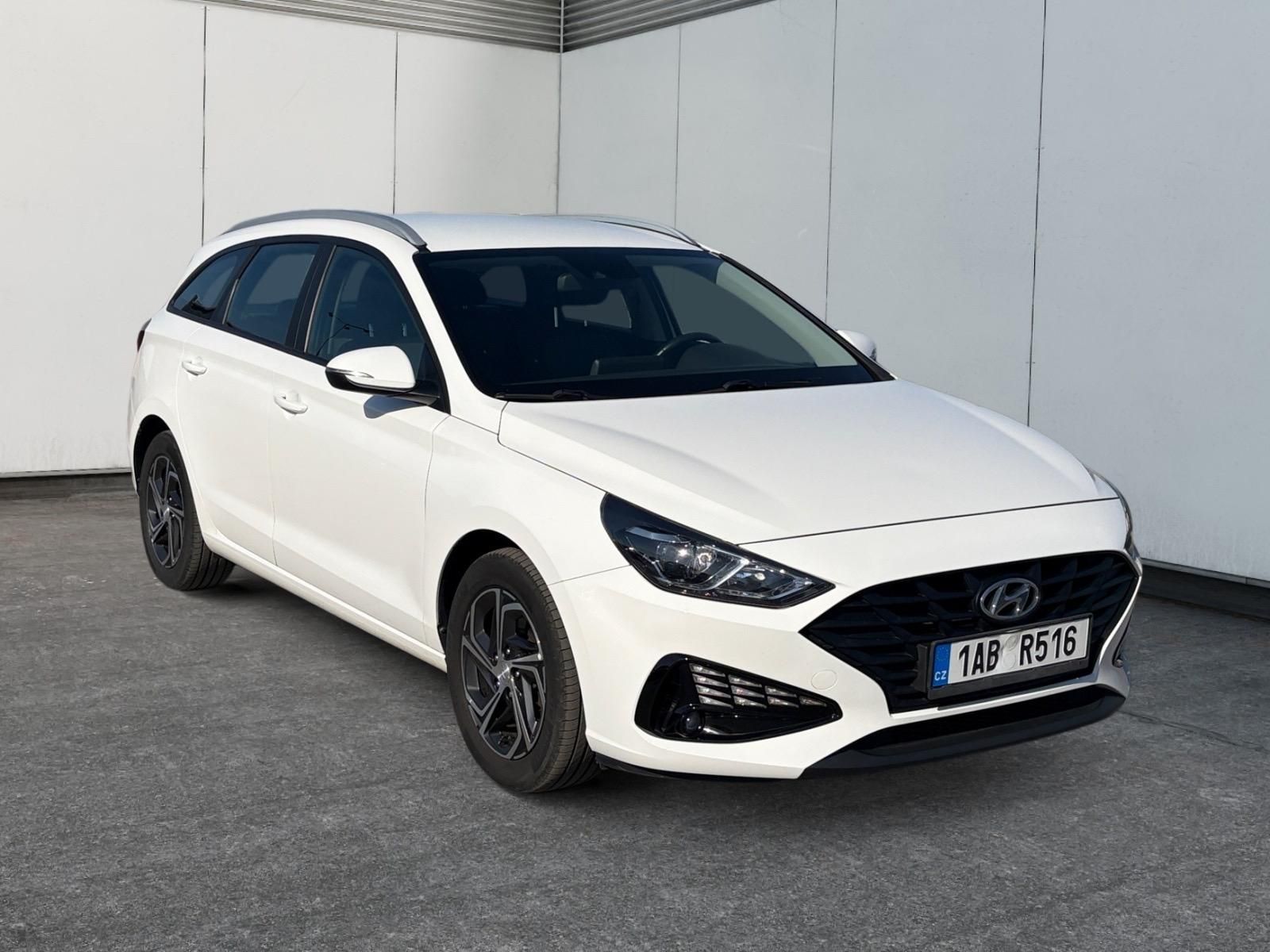 Hyundai i30, FAMILY COMFORT 1.5i 80kW CZ - fotka 3