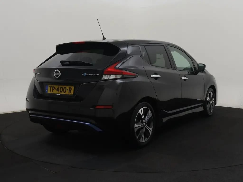 Nissan LEAF, 110kW 40kWh ZERO Edition - fotka 2
