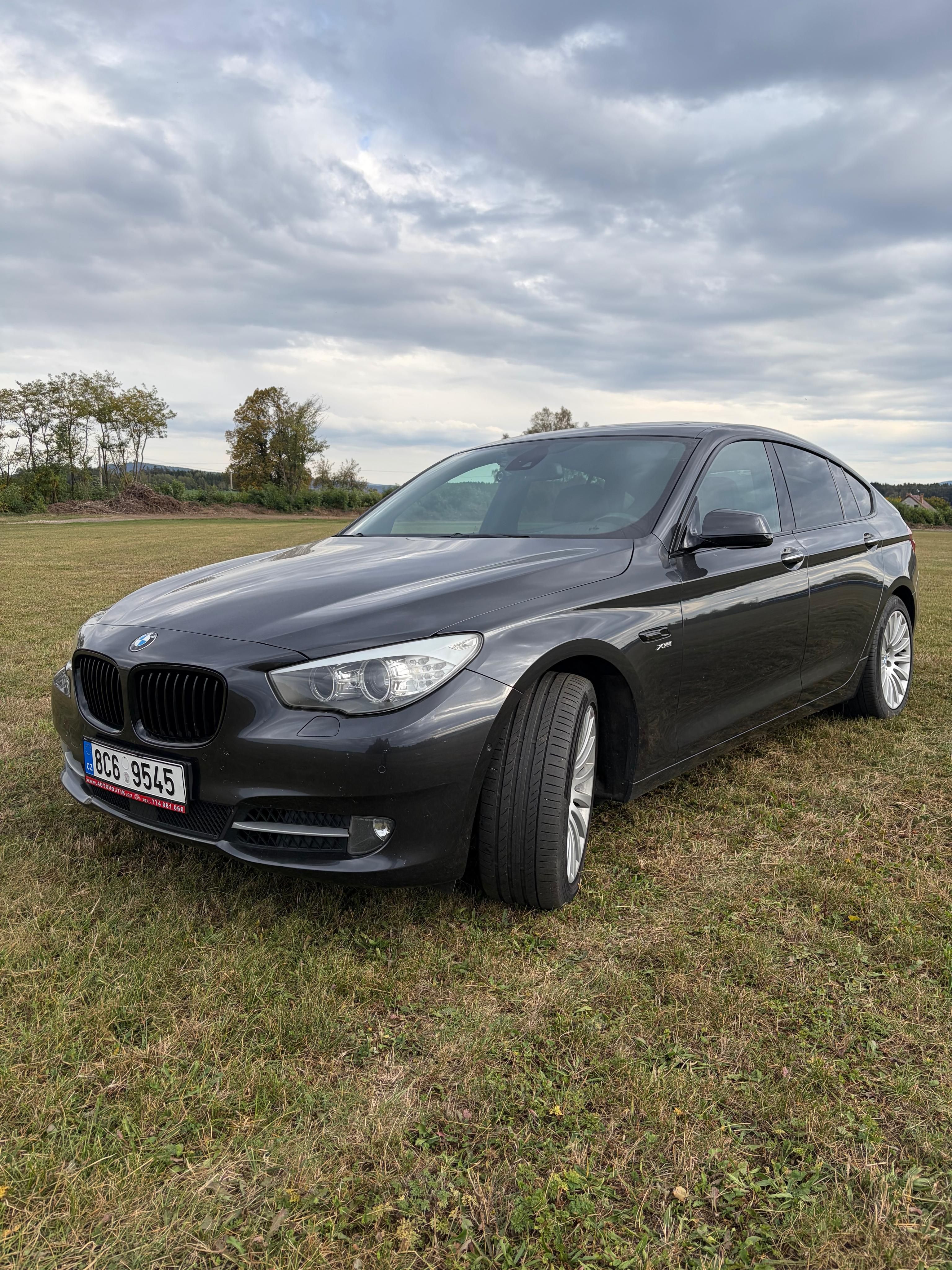 BMW Řada 5, 550I 300 kw ,xDrive - fotka 3