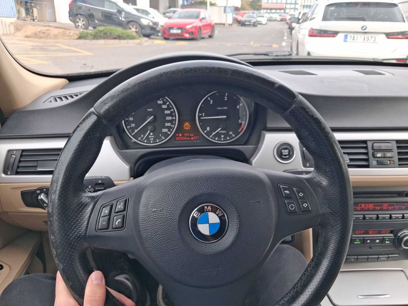 BMW Řada 3, 320 d, Kožené sedačky - fotka 3
