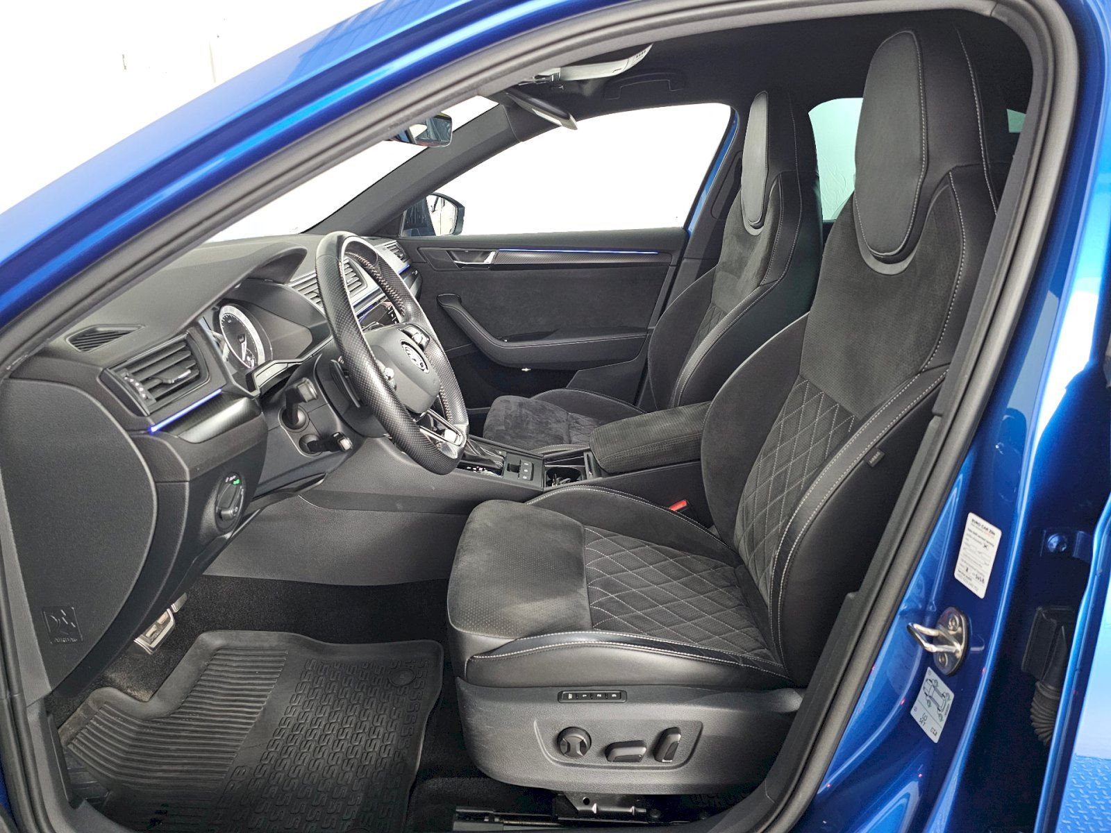 Škoda Superb, 1.5TSI 110kW DSG SPORTLINE NAV - fotka 6