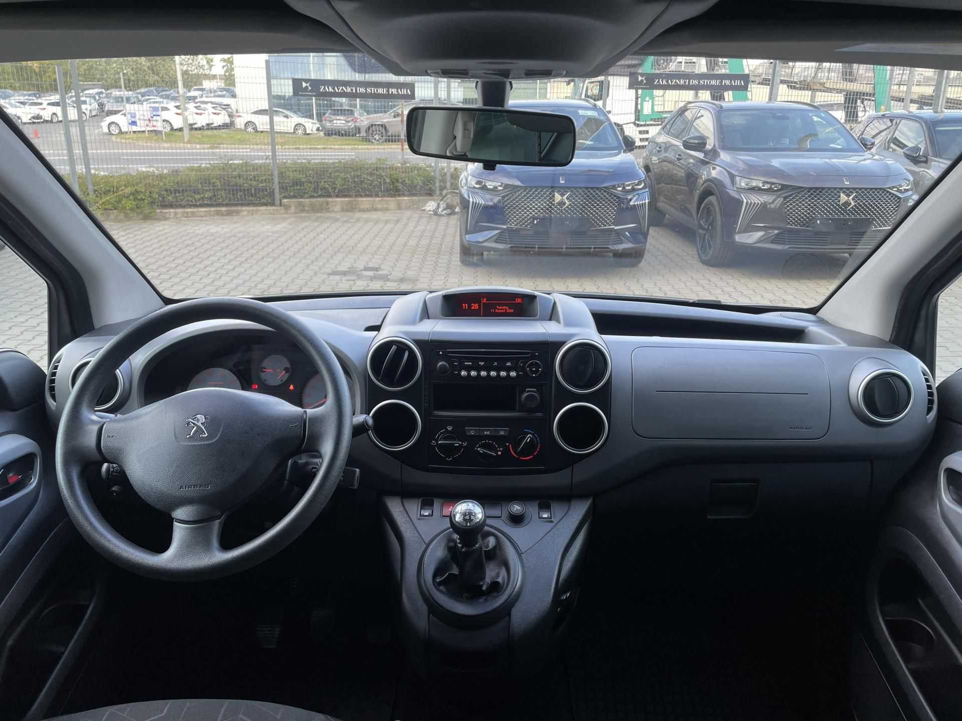 Peugeot Partner, ACTIVE TEPEE 1.6 BHDi 73 kW - fotka 2