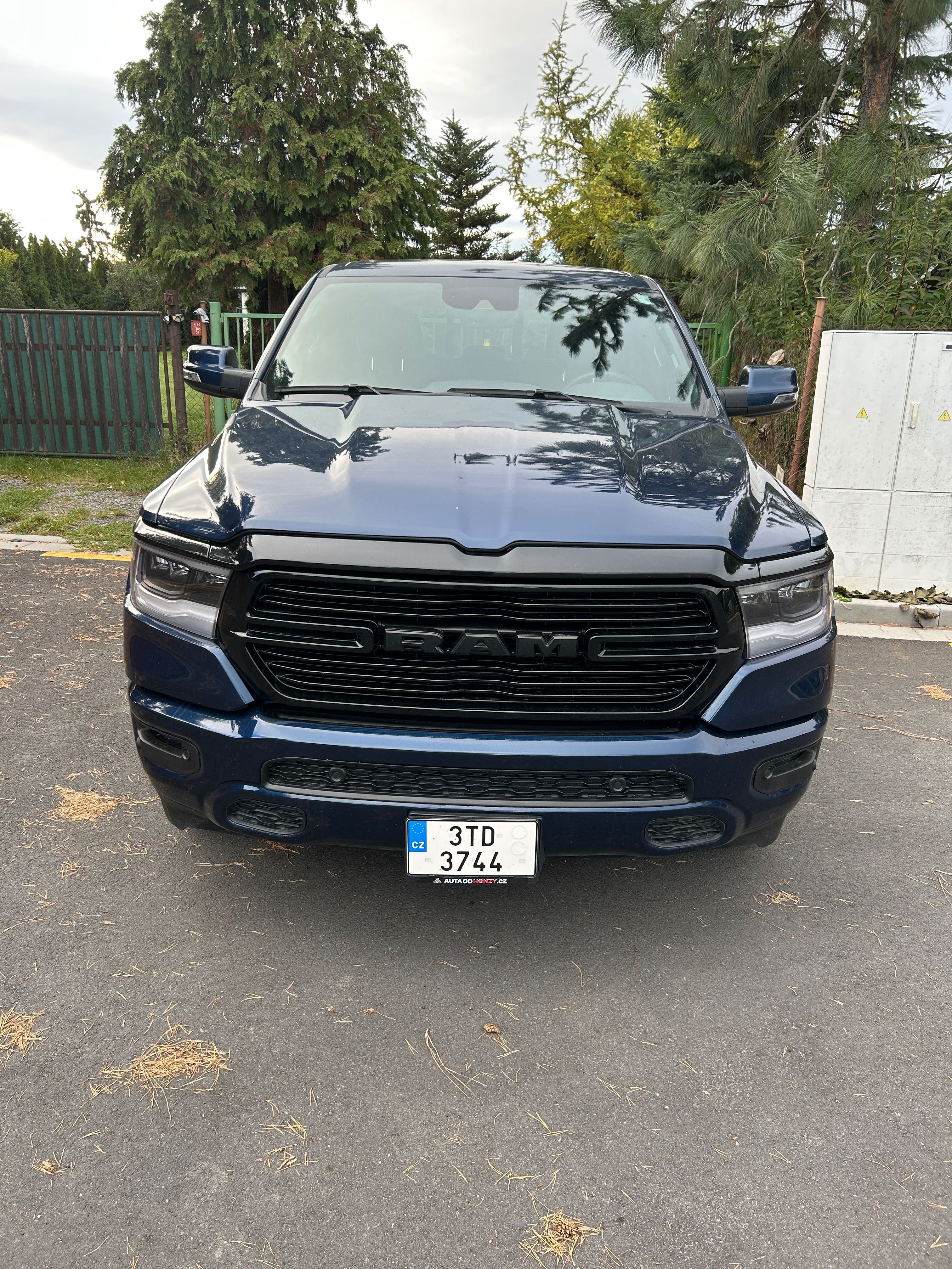 Dodge Ram, Dodge Ram 1500 Laramie 5.7 V8