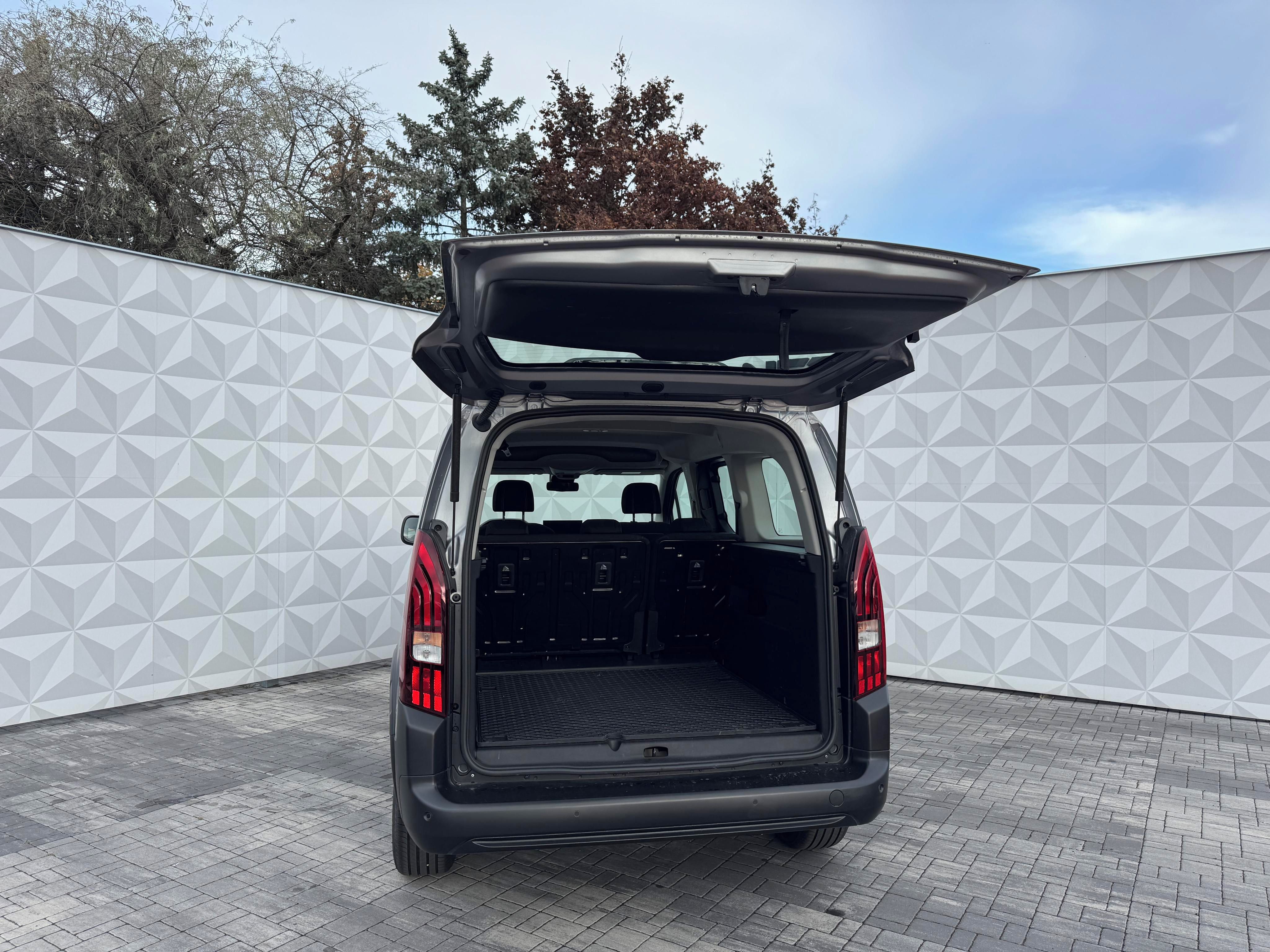 Peugeot Rifter, LONG ALLURE BlueHDi 130 MAN6 - fotka 5