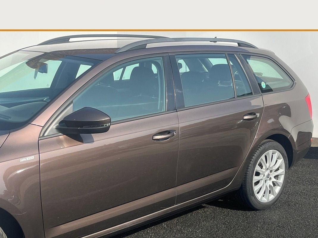 Škoda Octavia, 1.4TSI 110kW 7st.DSG Navi -DPH - fotka 4