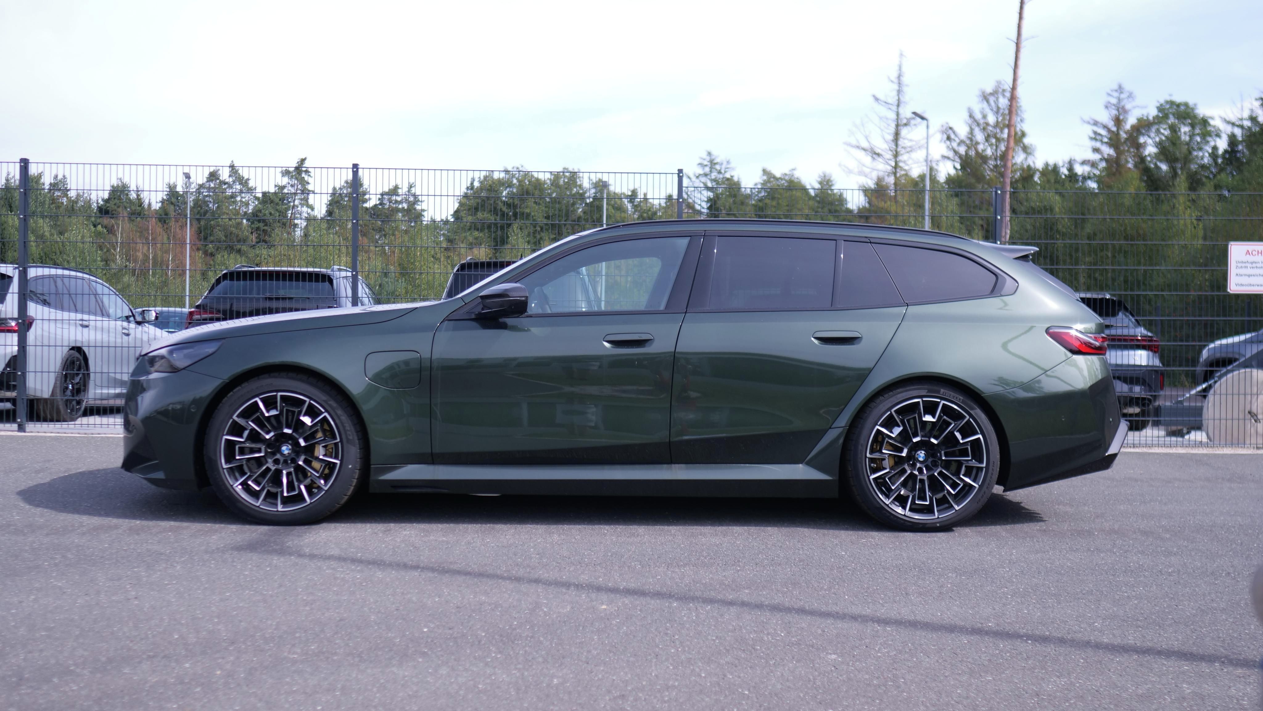 BMW M5, Touring Steptronic xDrive - fotka 5