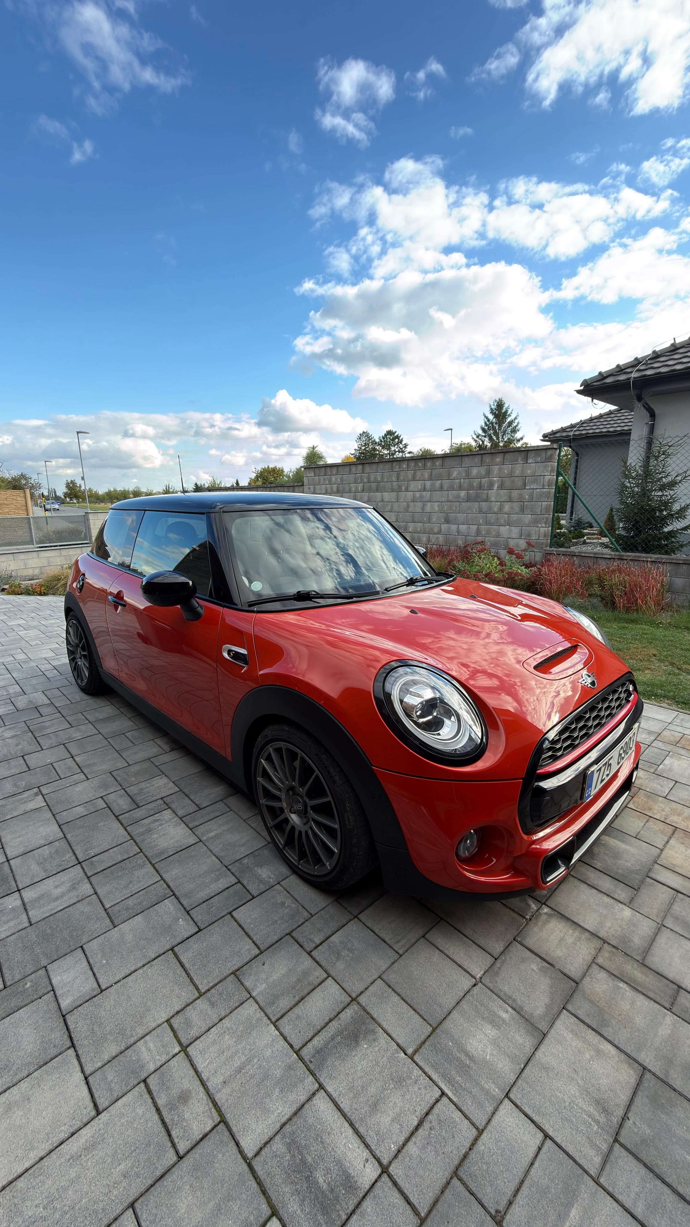 Mini Cooper S - fotka 6