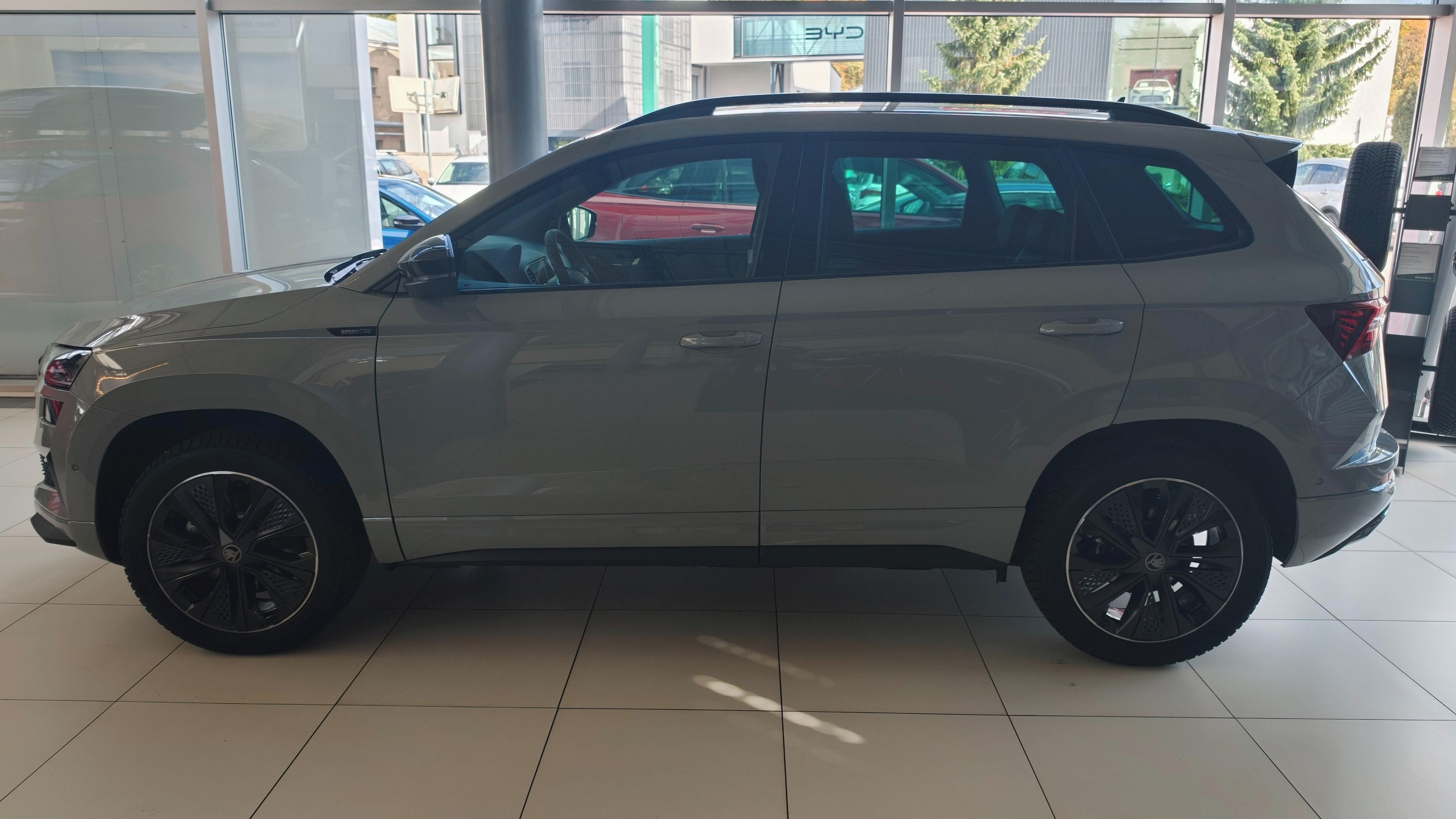 Škoda Karoq, Sportline 2.0TDI 110kW 4x4 - fotka 4