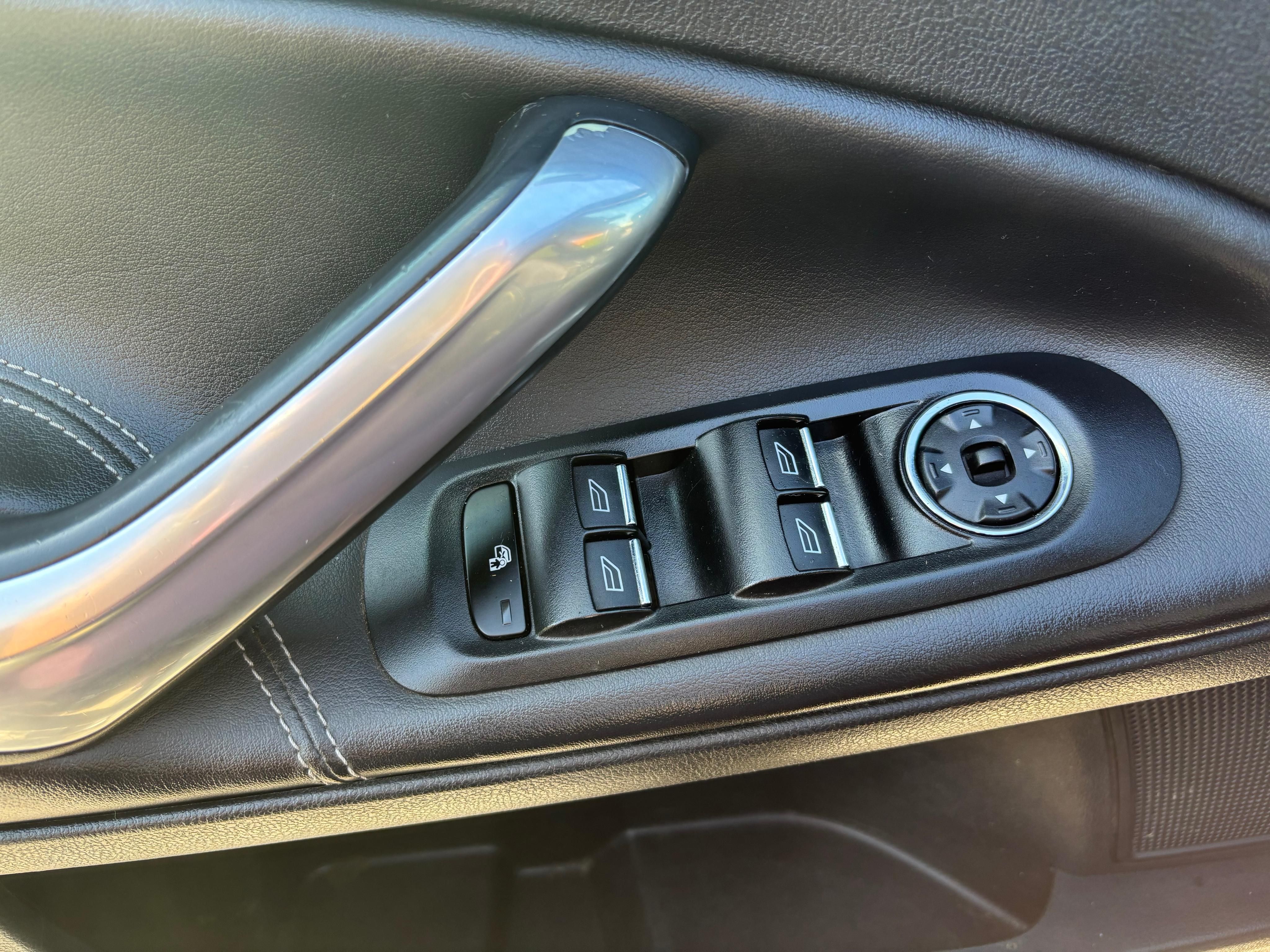 Ford Mondeo, Ford Mondeo 2.0 TDI, 120 kW, - fotka 6