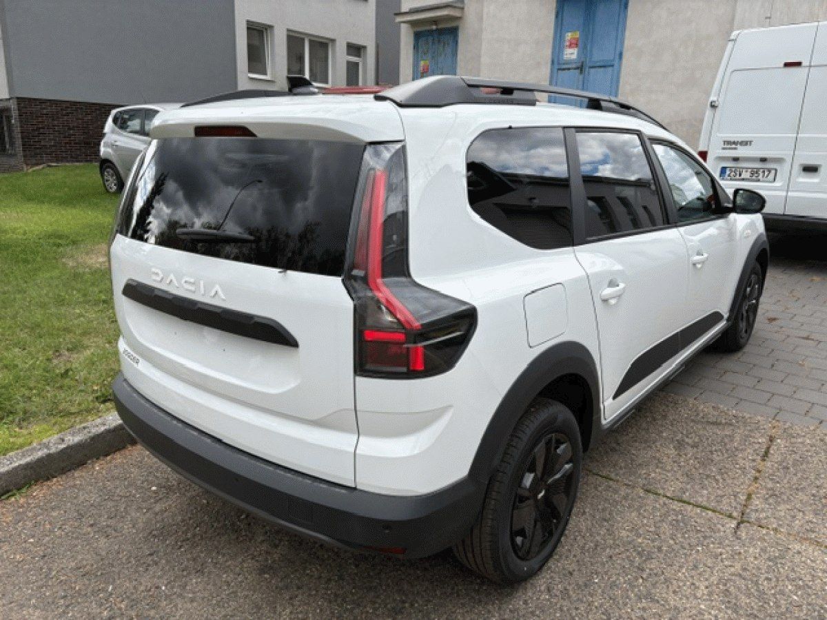 Dacia Jogger, Expression TCe 110 - fotka 3