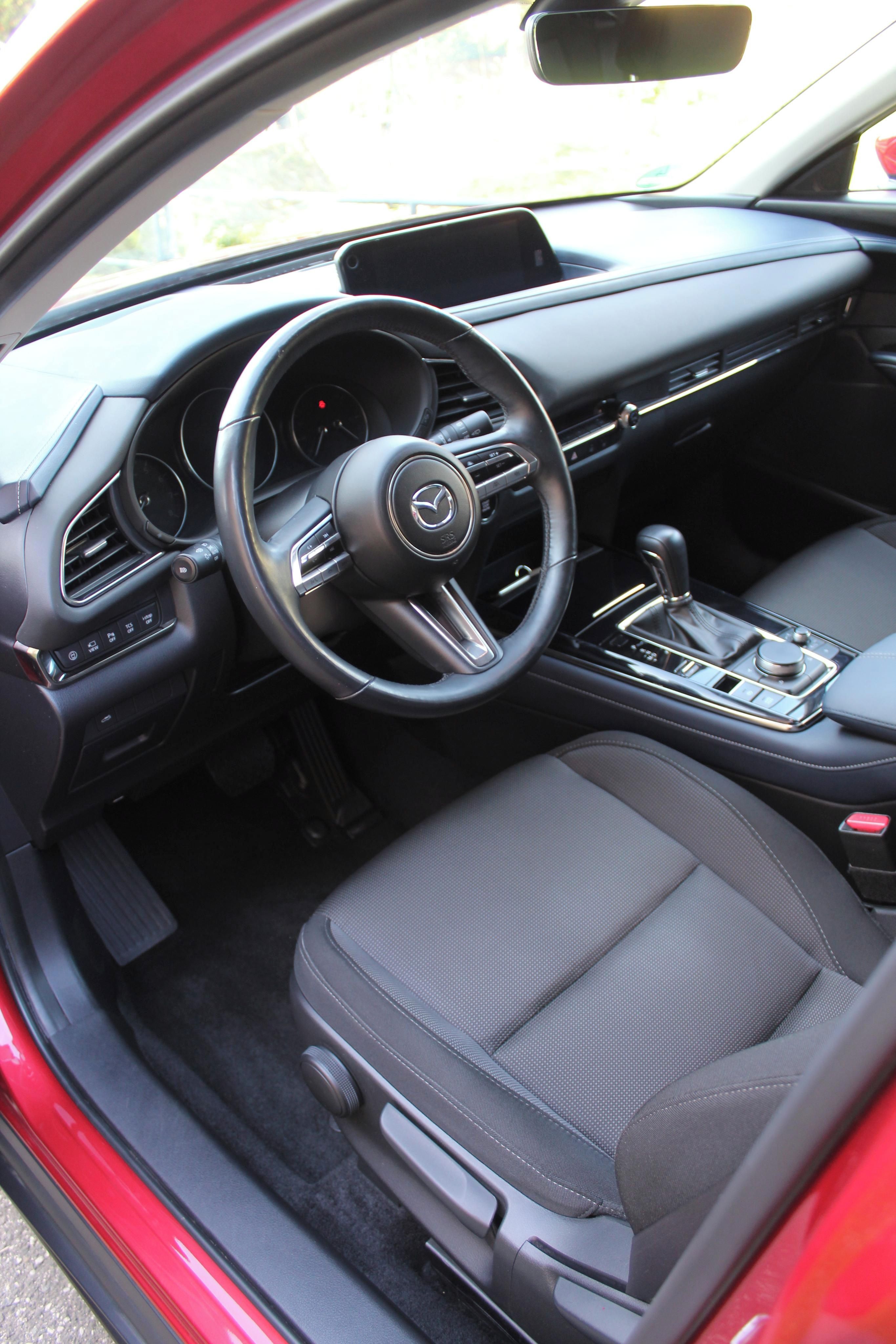 Mazda CX-30, 2.0i 110Kw automat 79500km 1.M - fotka 5