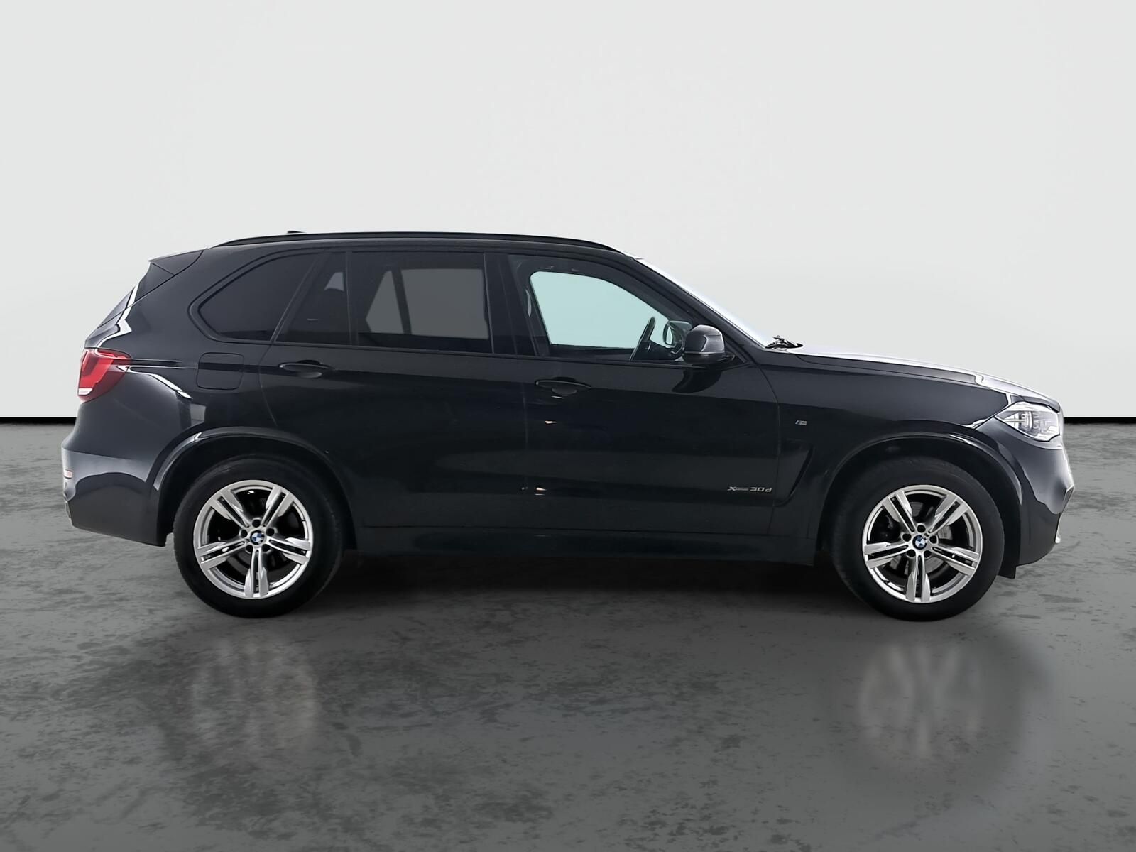 BMW X5, xDrive30d, 4X4, Automat - fotka 6
