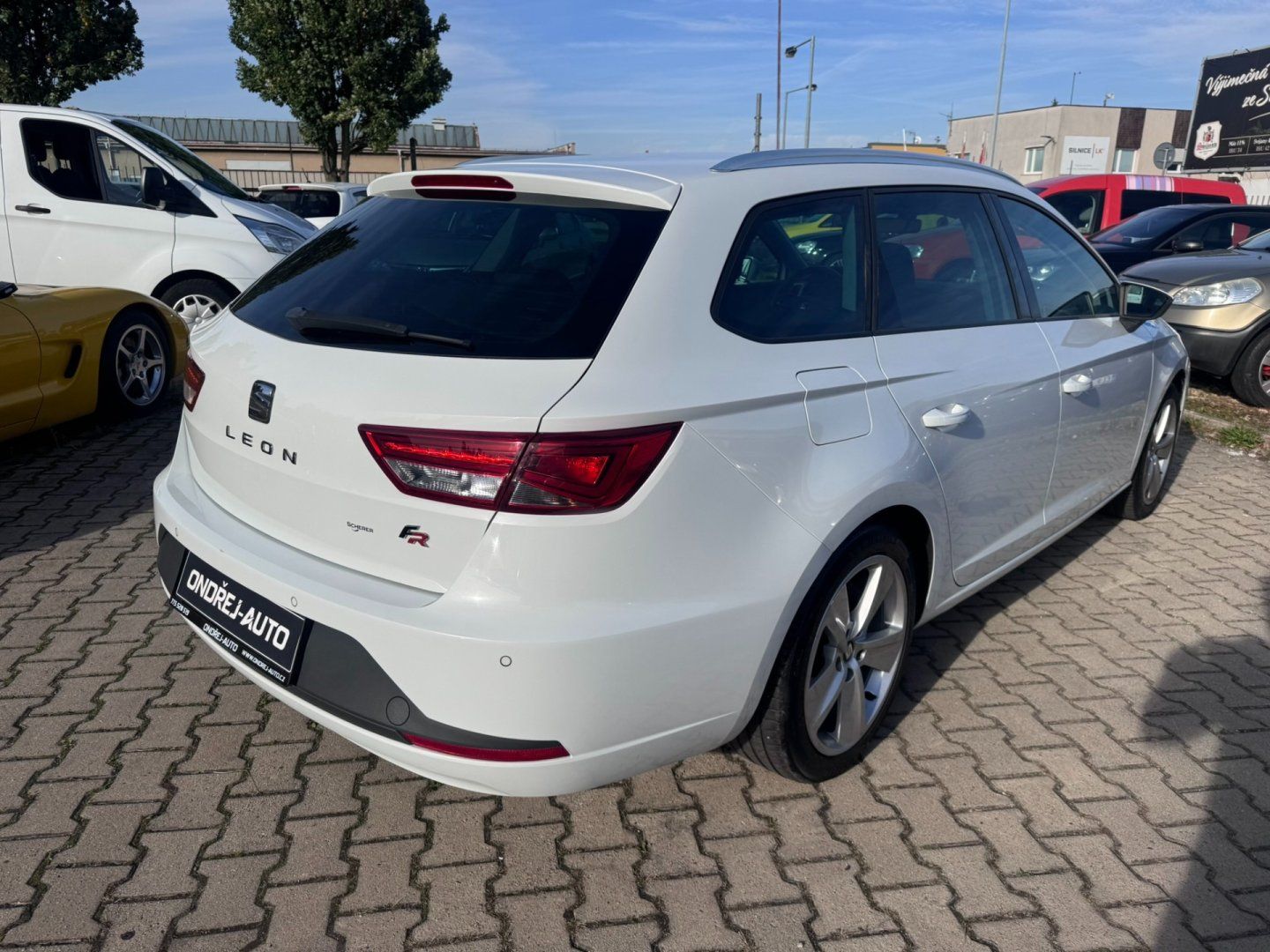 Seat Leon, FR 1,4 TSI 110 KW 1. MAJITEL - fotka 5