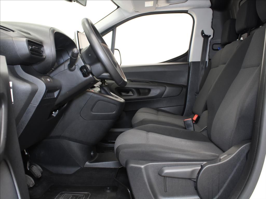 Toyota Proace, 1,5 D 75kW 75tkm. 1.maj.ČR - fotka 6