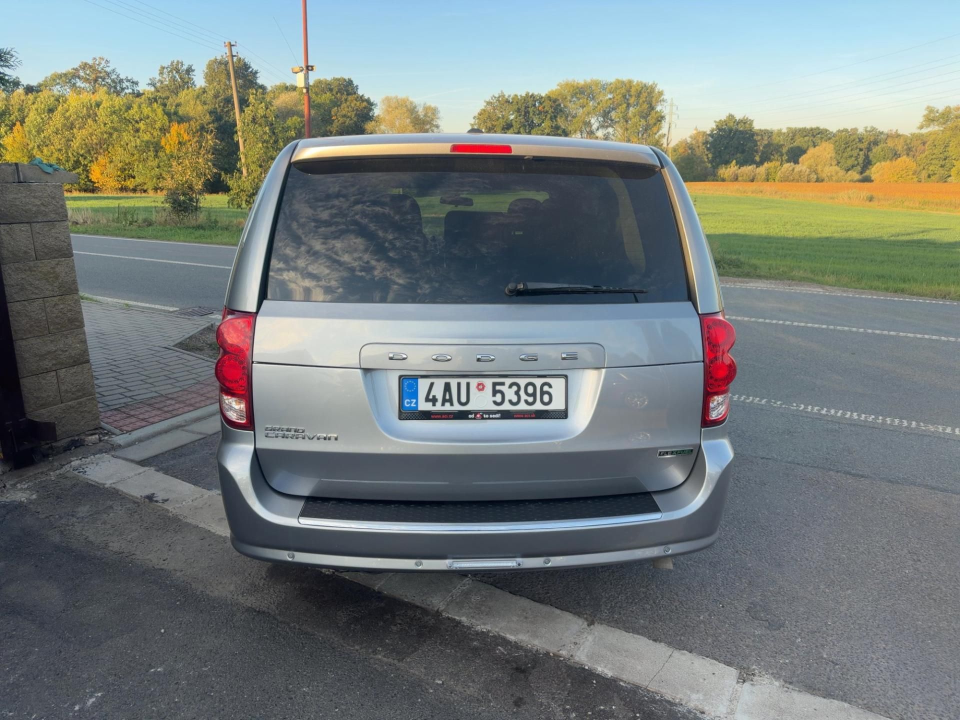 Dodge Grand Caravan, 3,6 RT Pentastar 2013 - fotka 5