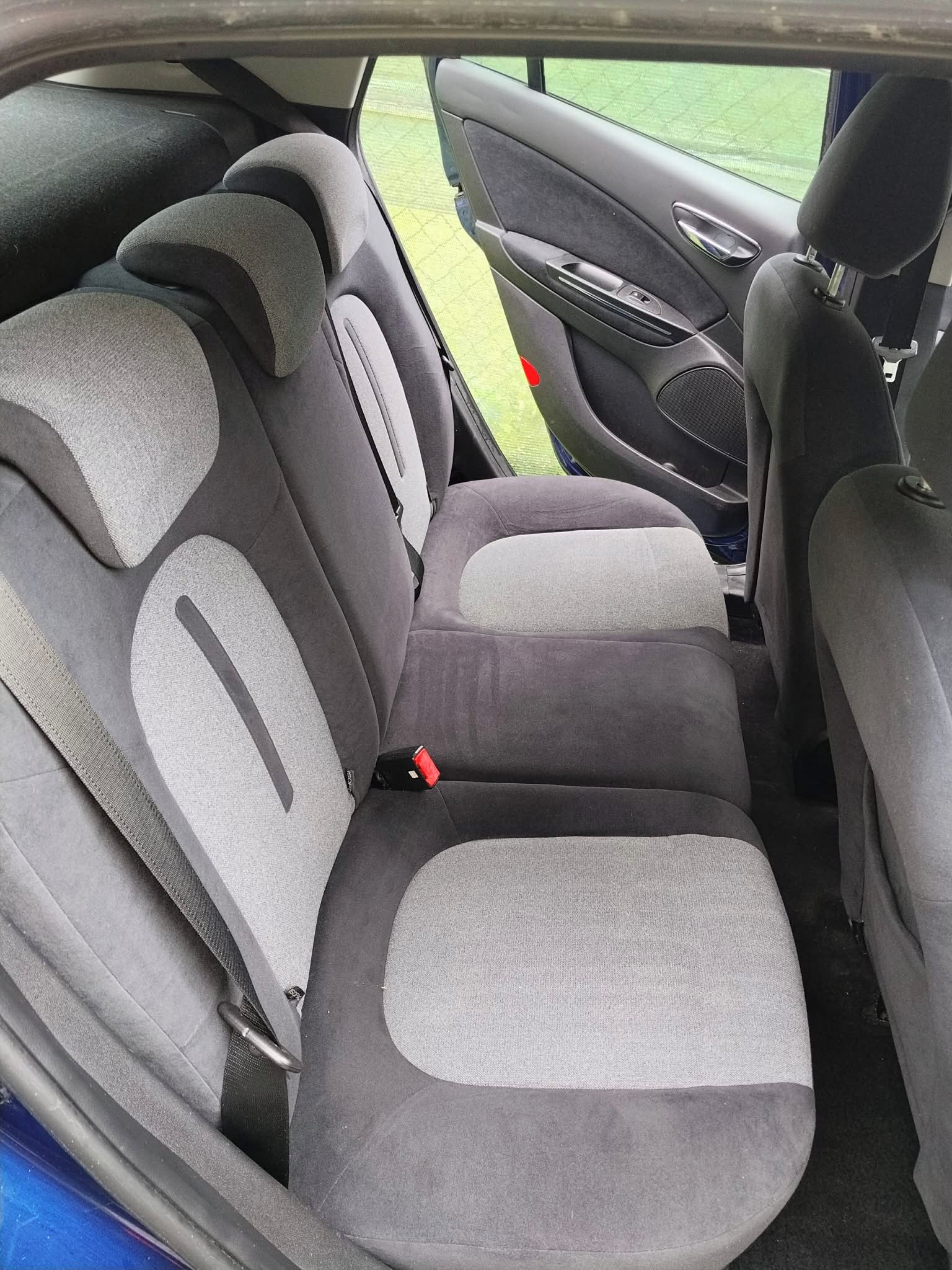 Fiat Bravo, Fiat Bravo 1.9 JTD 88 kW 8V - fotka 5