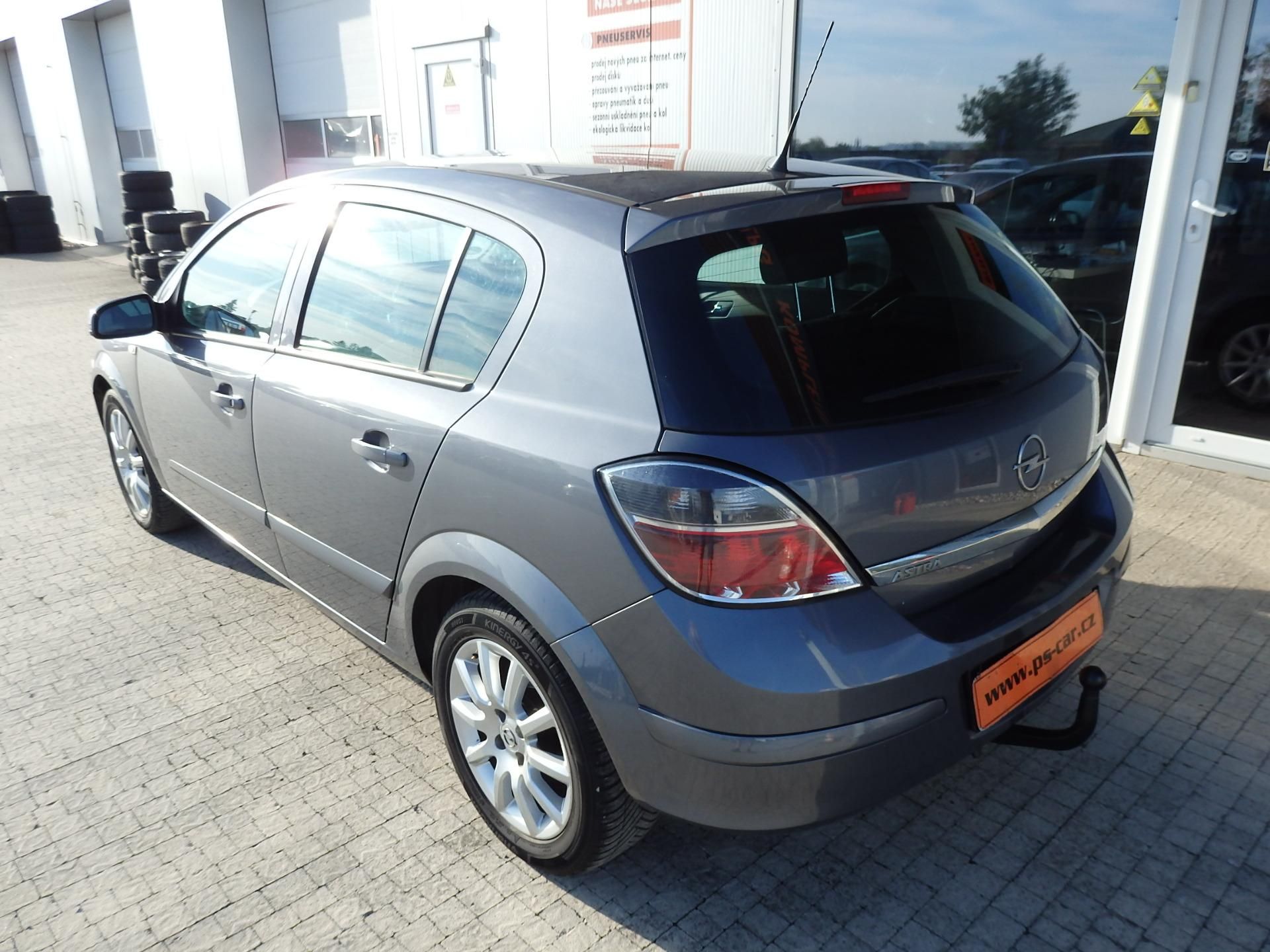 Opel Astra, 1.4i 66 kW AUTOMAT, ZÁVĚS - fotka 5