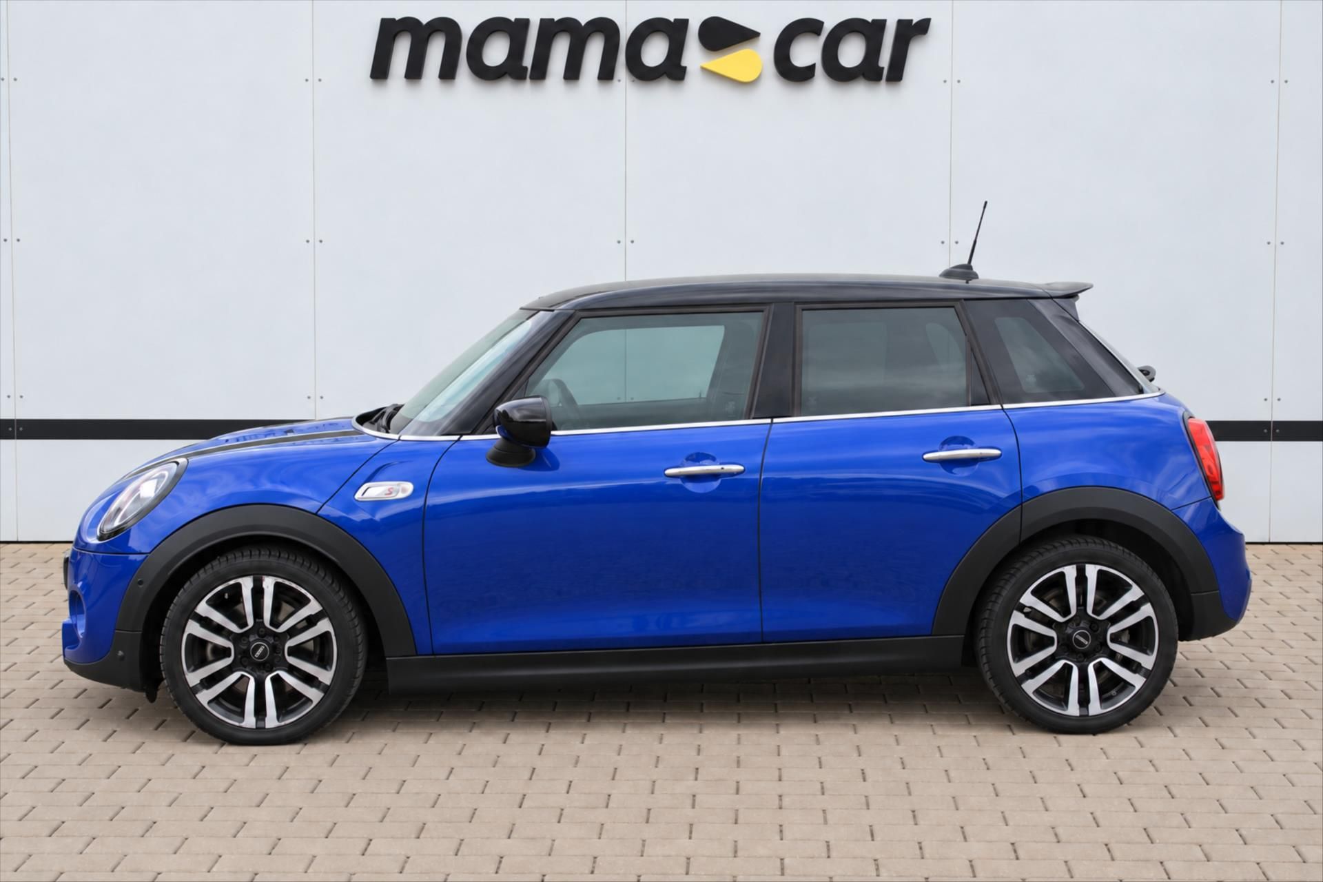 Mini Cooper, 2.0i 131kW SERVISNÍ KNIHA ČR - fotka 4