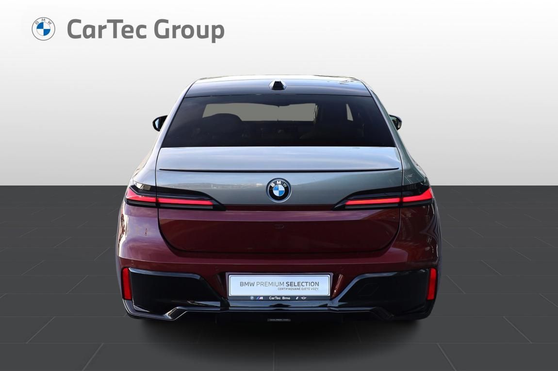 BMW Řada 7, 750e xDrive - fotka 5