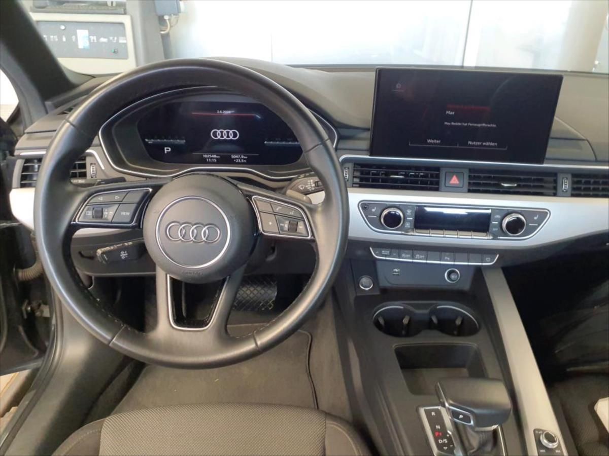 Audi A4, 2,0 TDI QUATTRO KEYLESS KAMERA - fotka 5