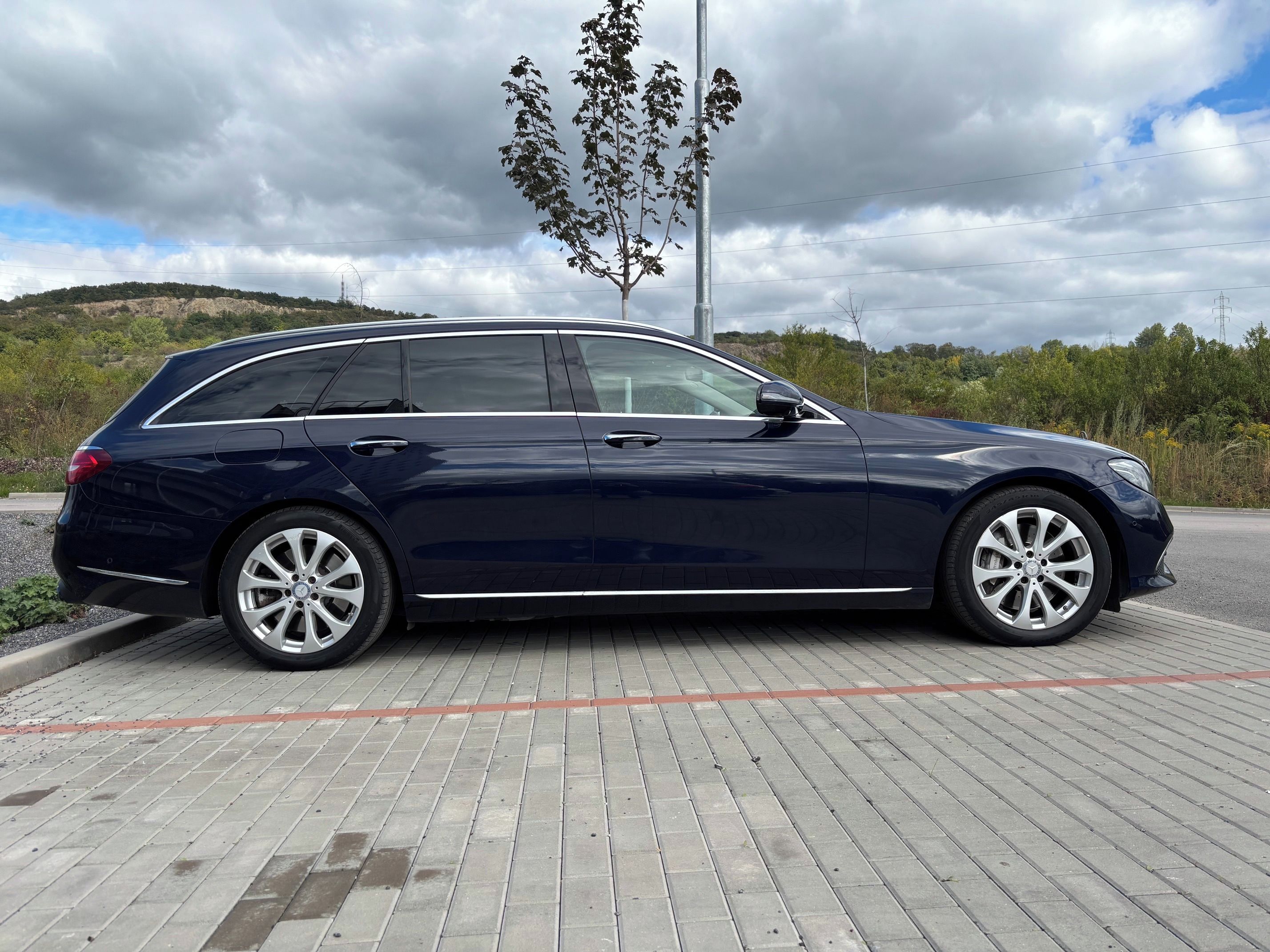Mercedes-Benz Třídy E, 400 4MATIC,ČR,odpočet DPH - fotka 2