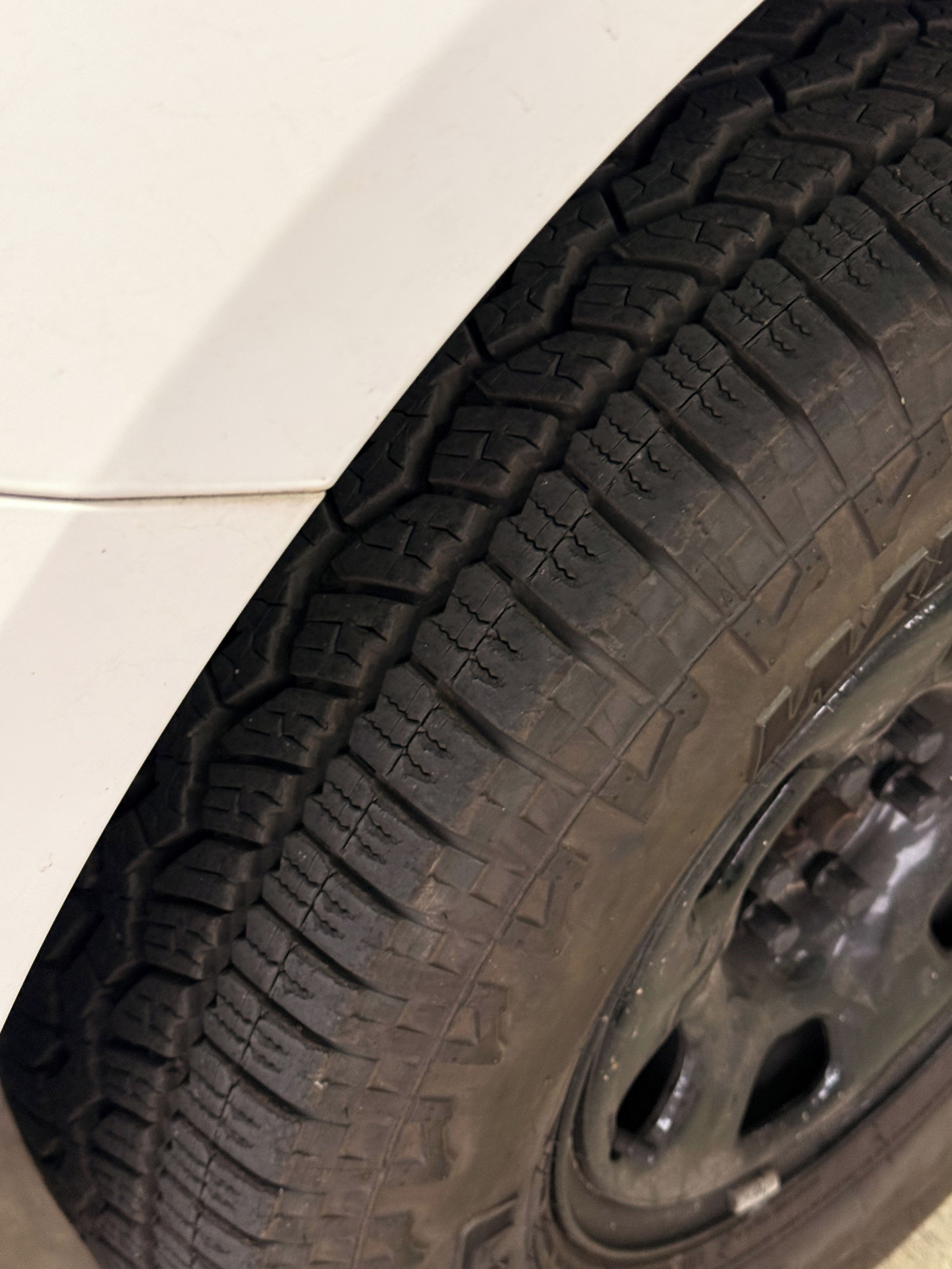 Nissan Navara, 140kW, hardtop,150tkm, CarPlay - fotka 4