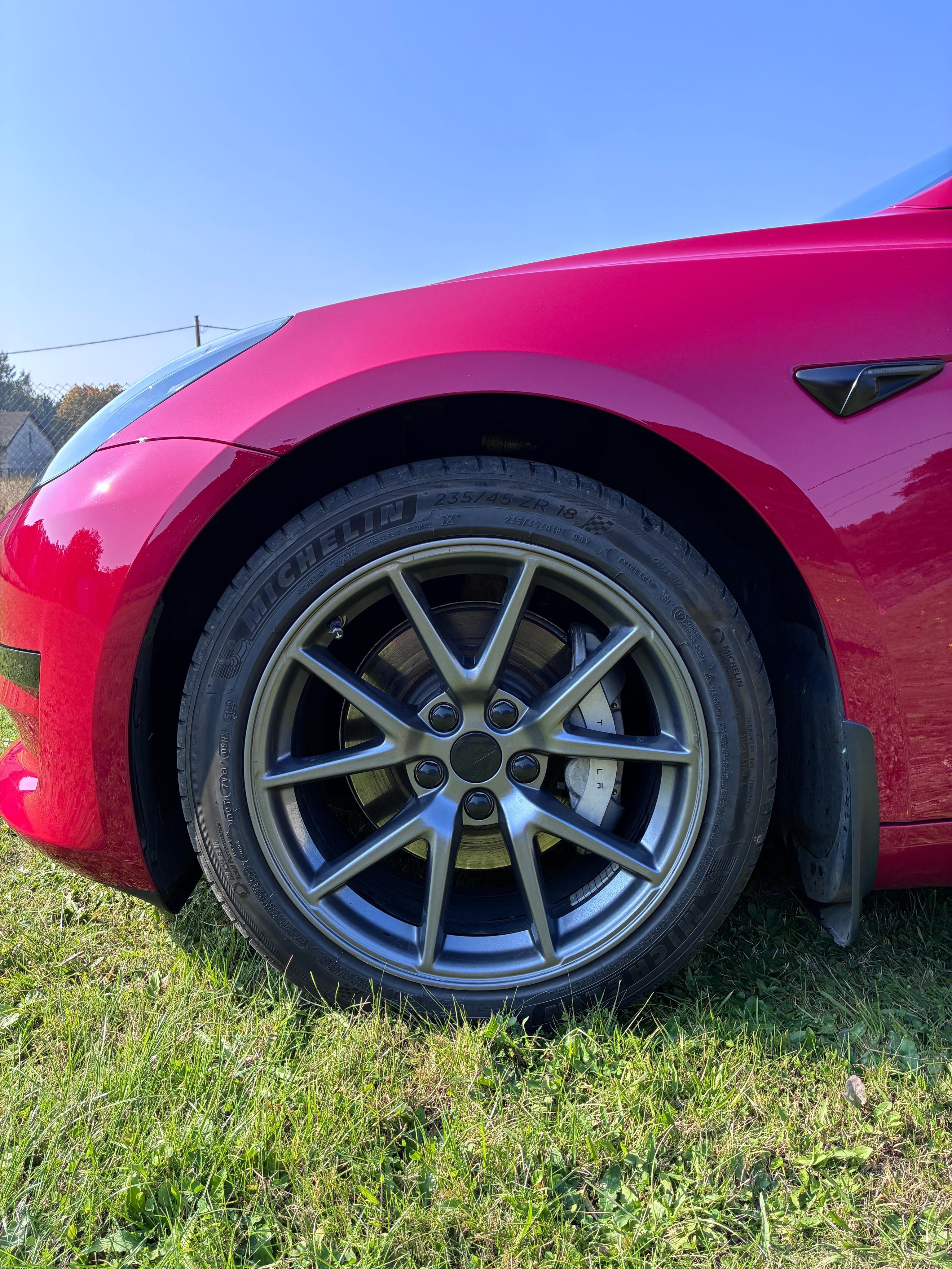 Tesla Model 3, TM 3 SR,nové v ČR, LFP, 3/2023 - fotka 6
