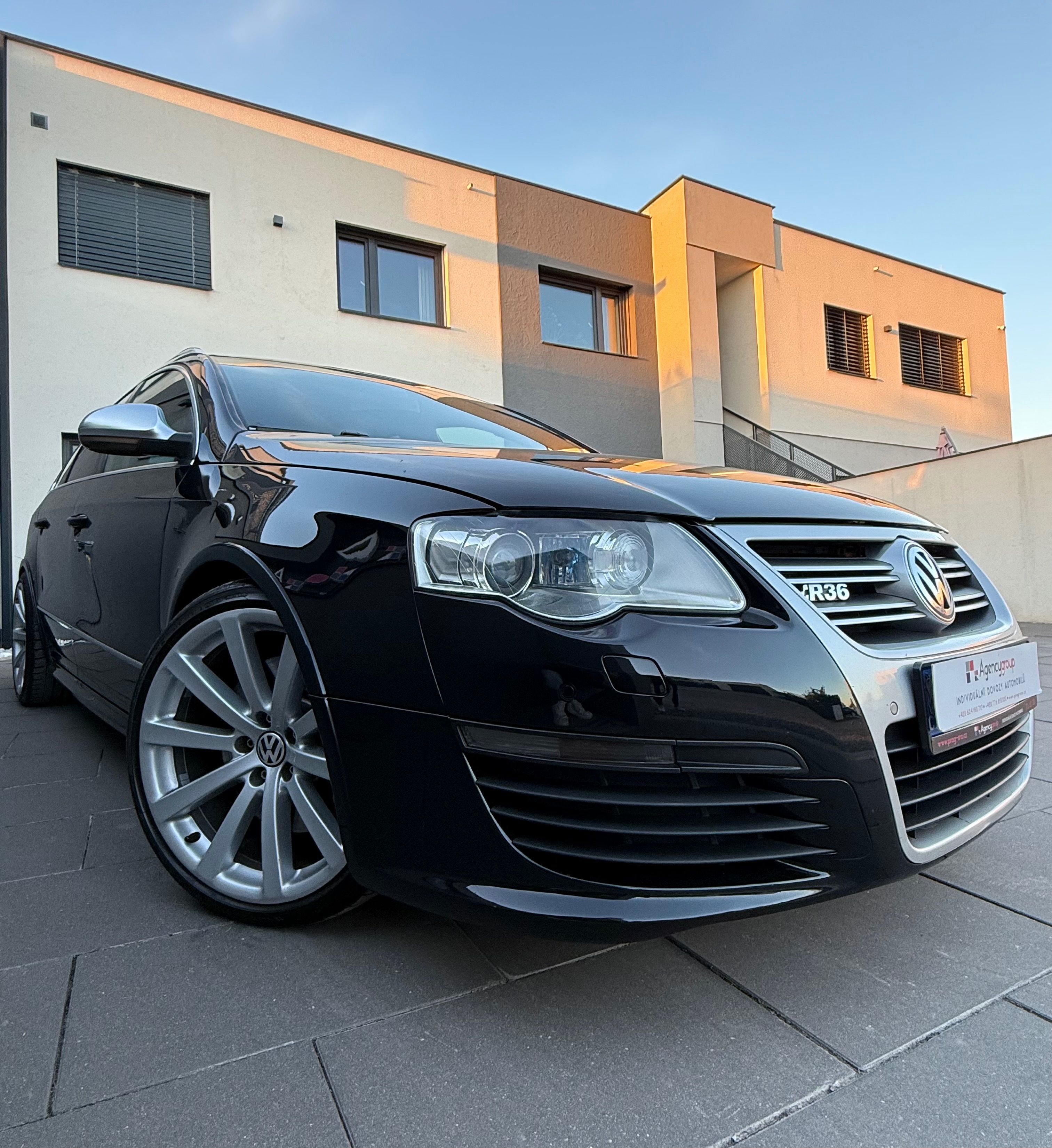 Volkswagen Passat Variant, R36 po MEGA INVESTICI - fotka 5
