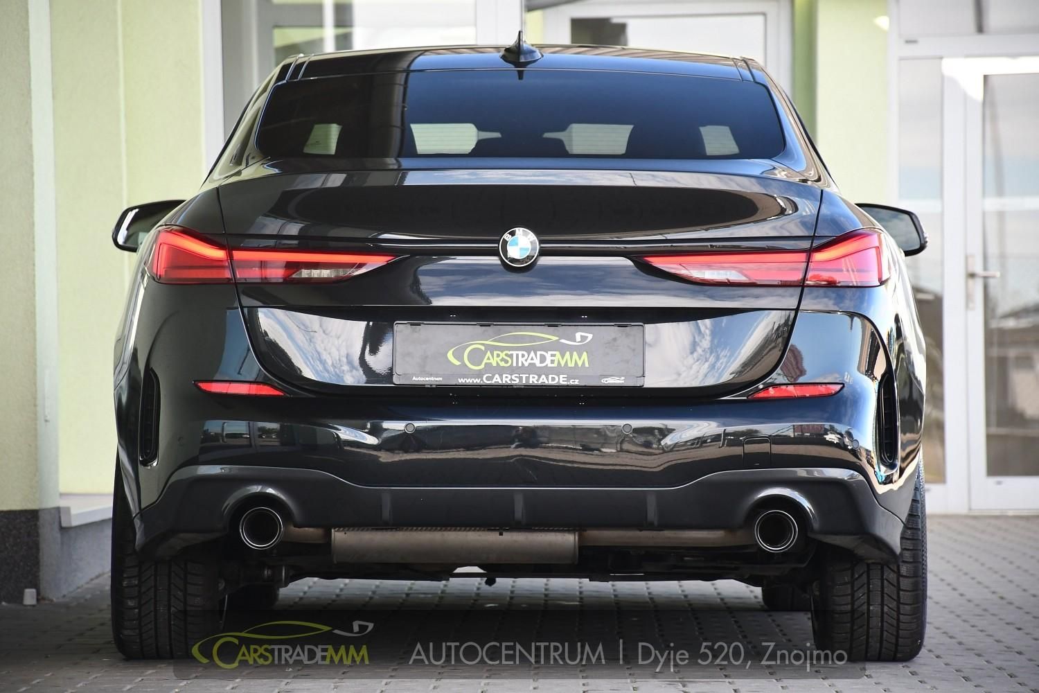 BMW Řada 2, 218d M-SPORT 1M ČR - fotka 4