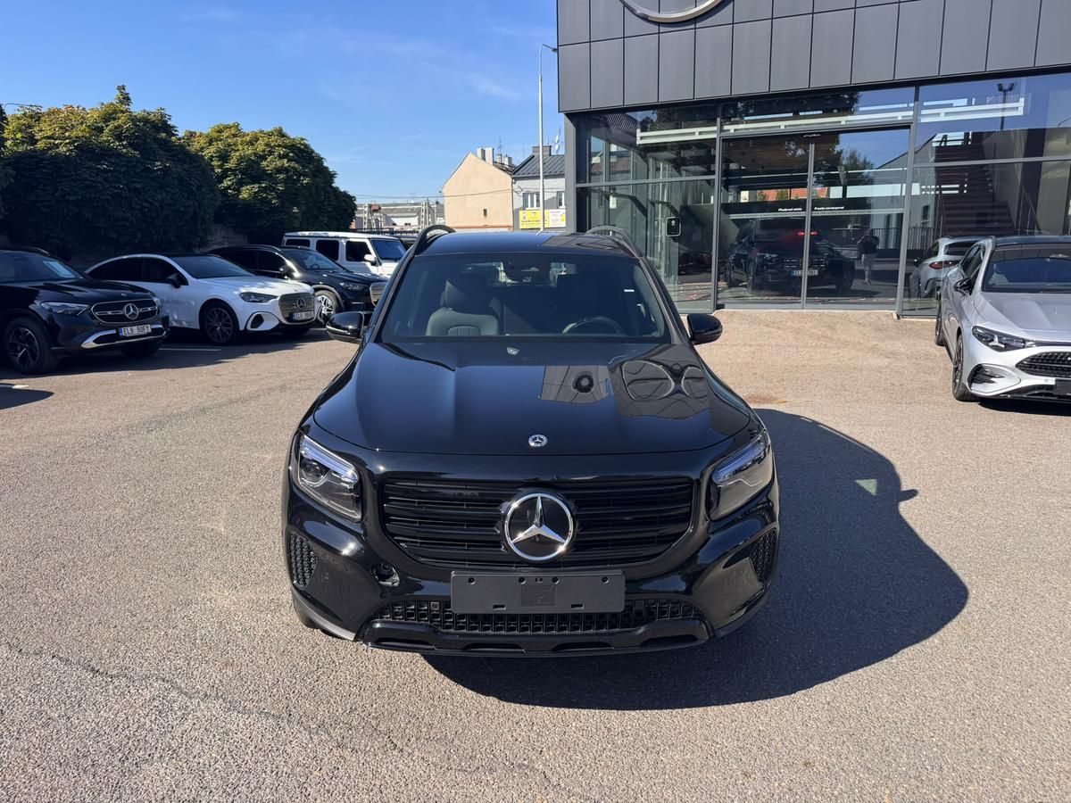 Mercedes-Benz GLB, 200 d 4MATIC - fotka 2