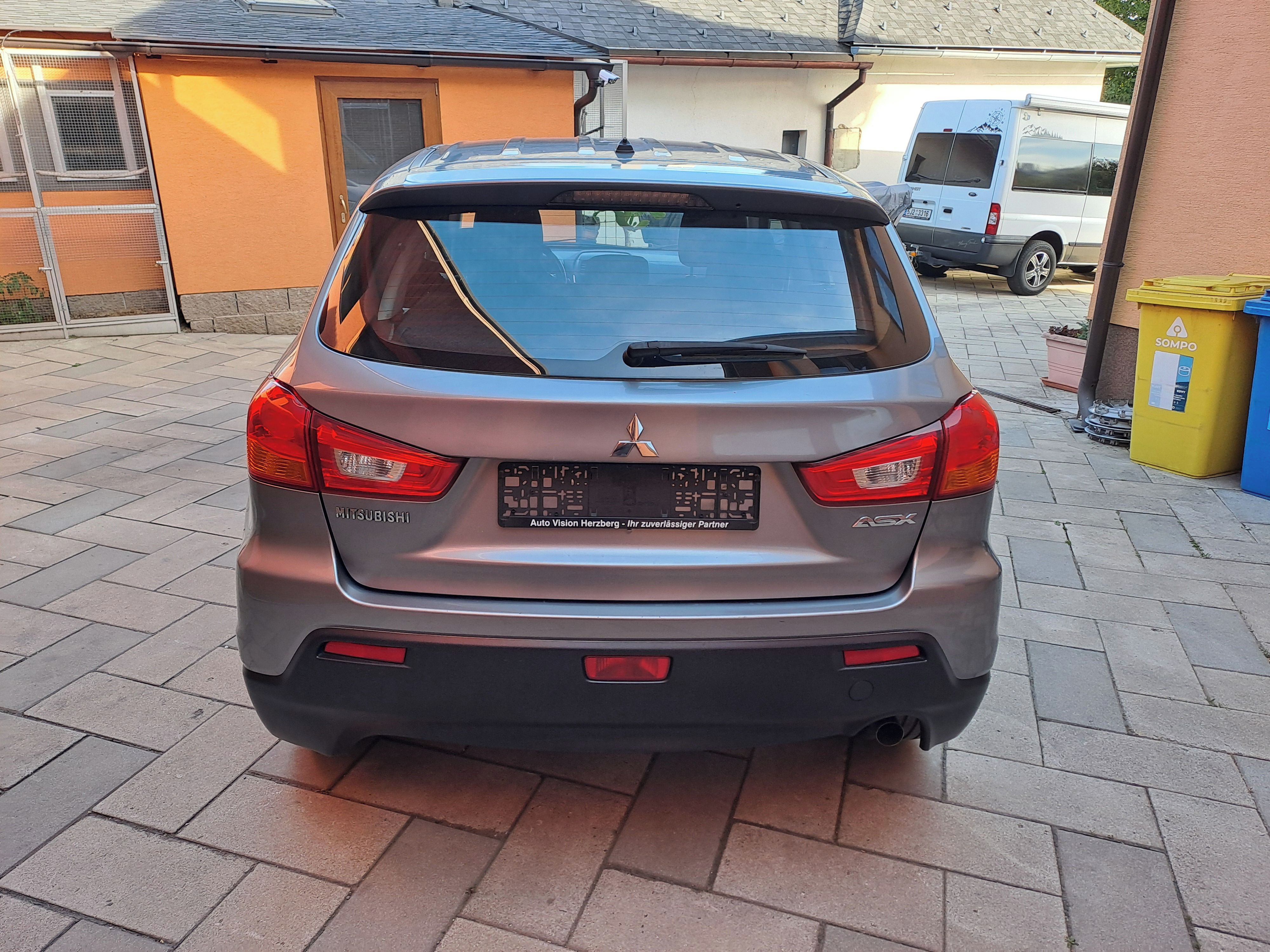 Mitsubishi ASX, 1,6 i  86KW TOP STAV 114t KM - fotka 4