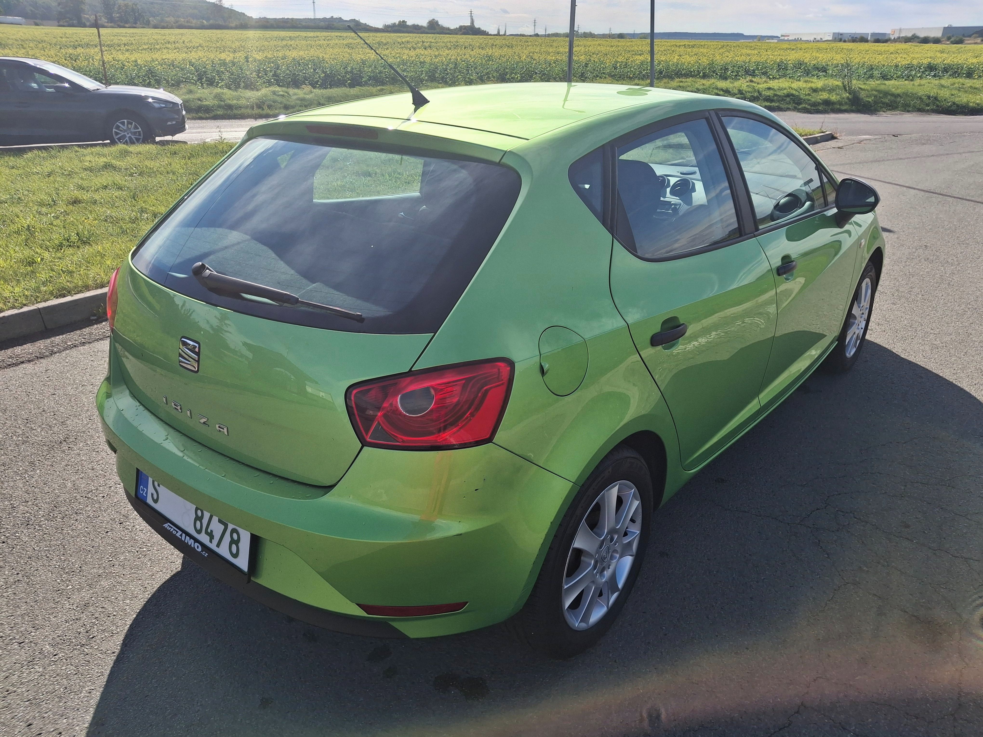 Seat Ibiza, 1,4 16v 63 KW KLIMA ALU - fotka 5
