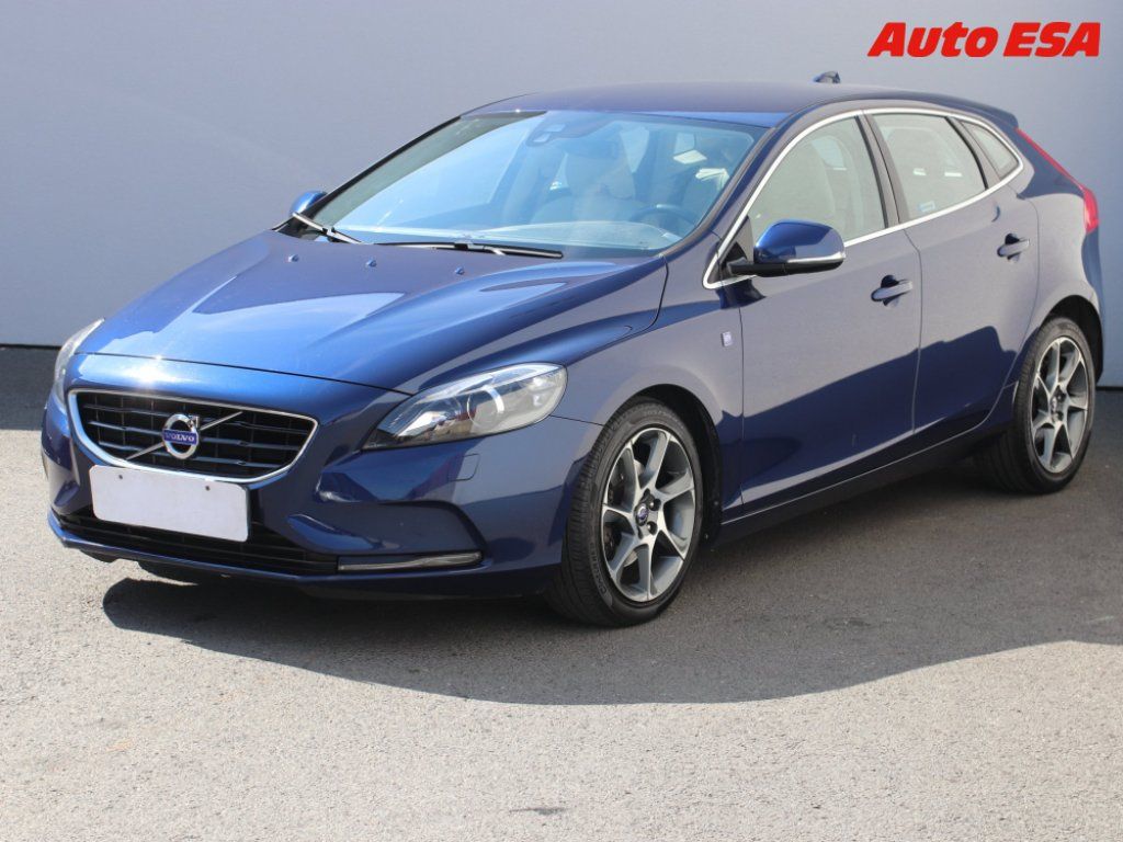 Volvo V40, 1.6i,navi - fotka 3
