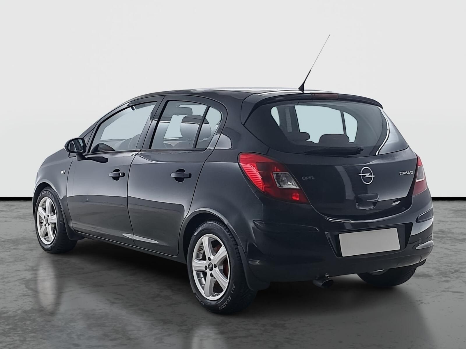 Opel Corsa, 1.2, po STK, Klima - fotka 4