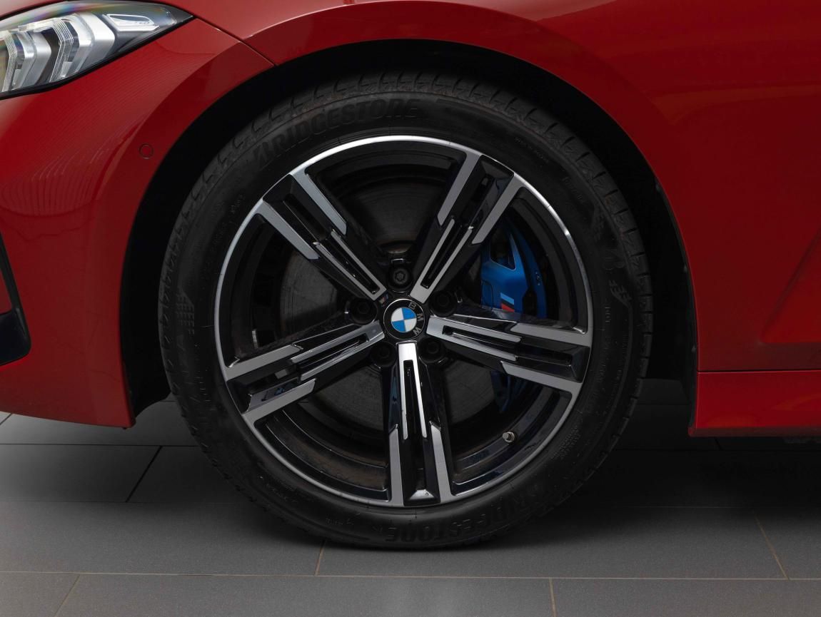 BMW Řada 3, 330i Touring - fotka 6