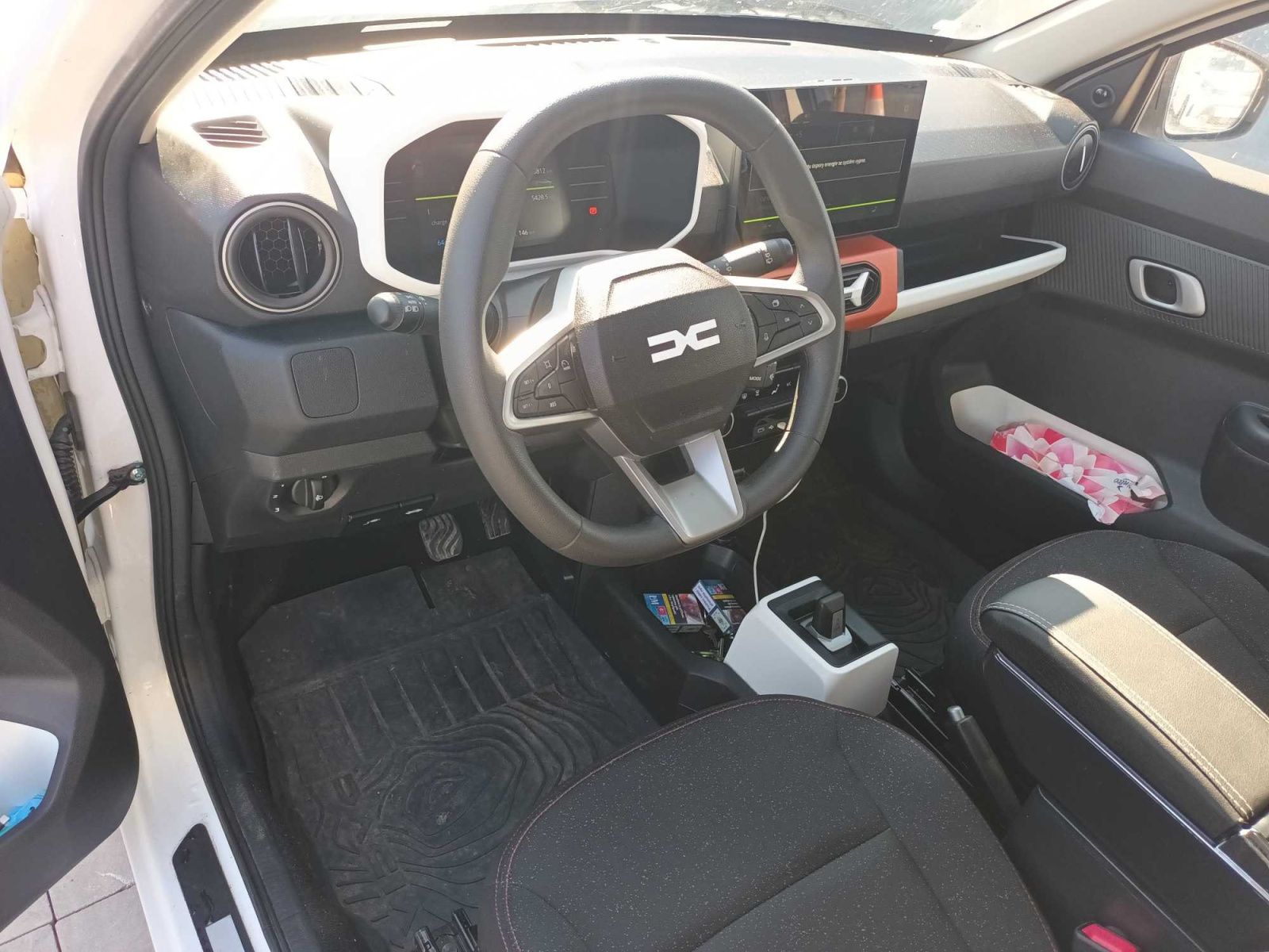 Dacia Spring, Electric 65 (27 kWh), SoH 94% - fotka 3