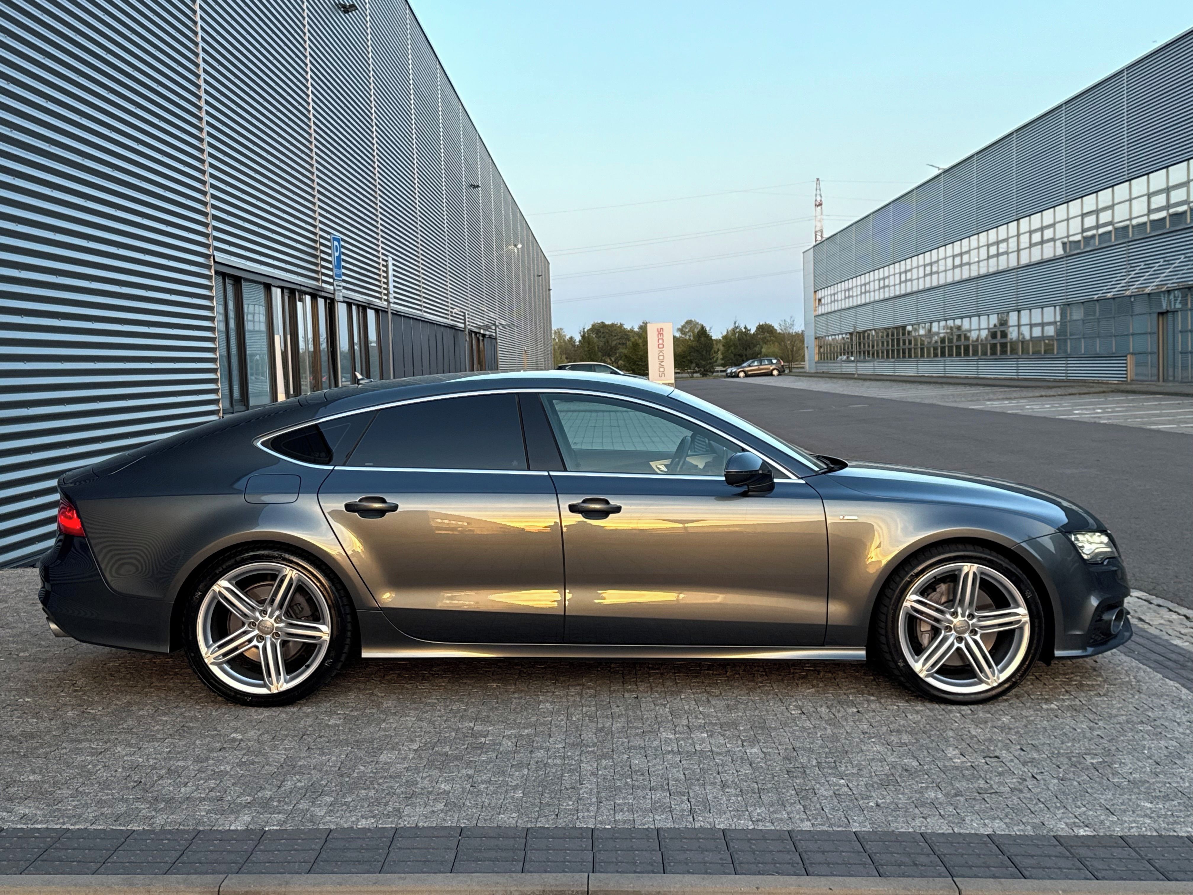 Audi A7, S-line 3.0 BiTDi 230kW Quattro - fotka 4