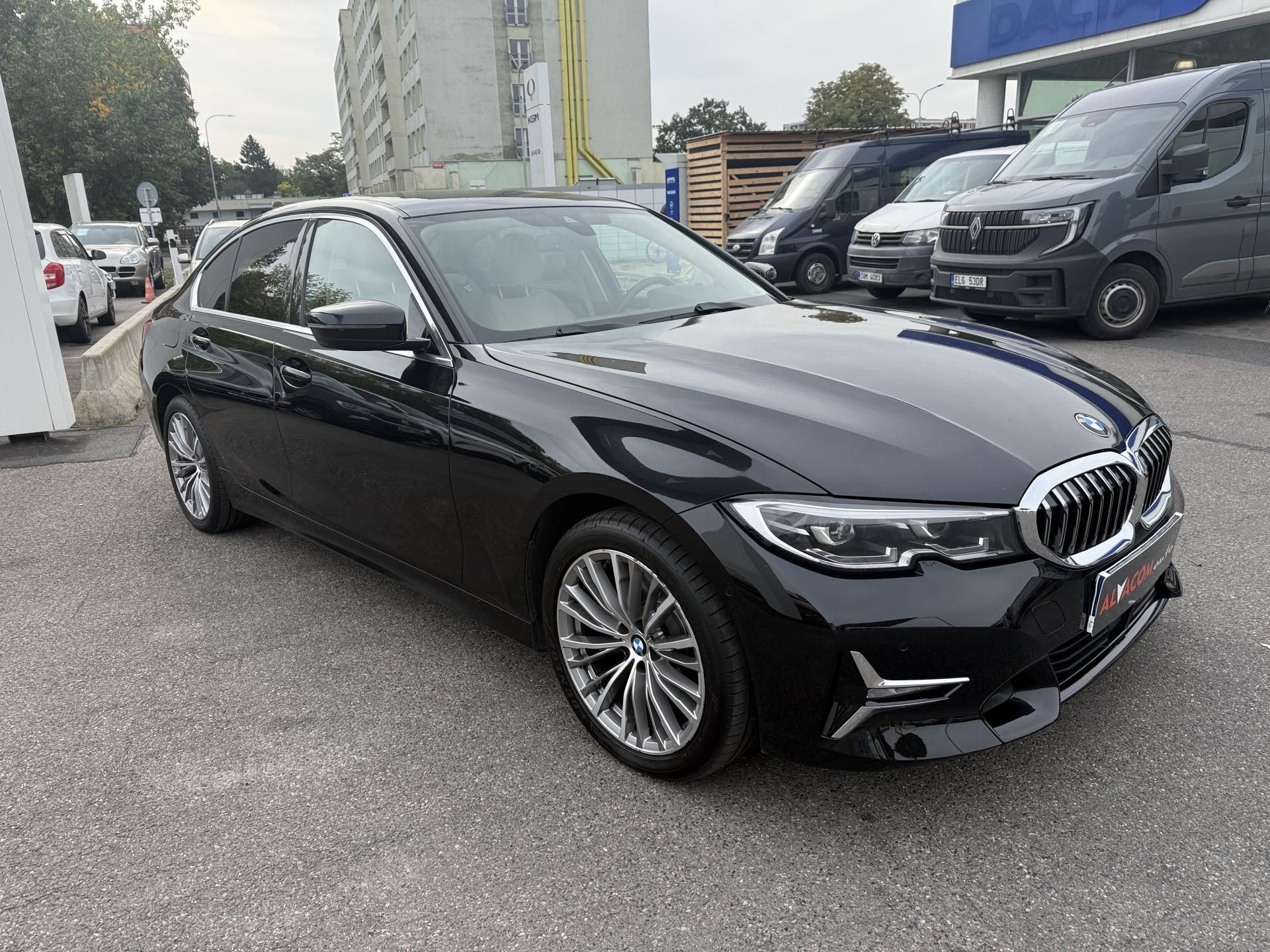 BMW Řada 3, 320D - fotka 4