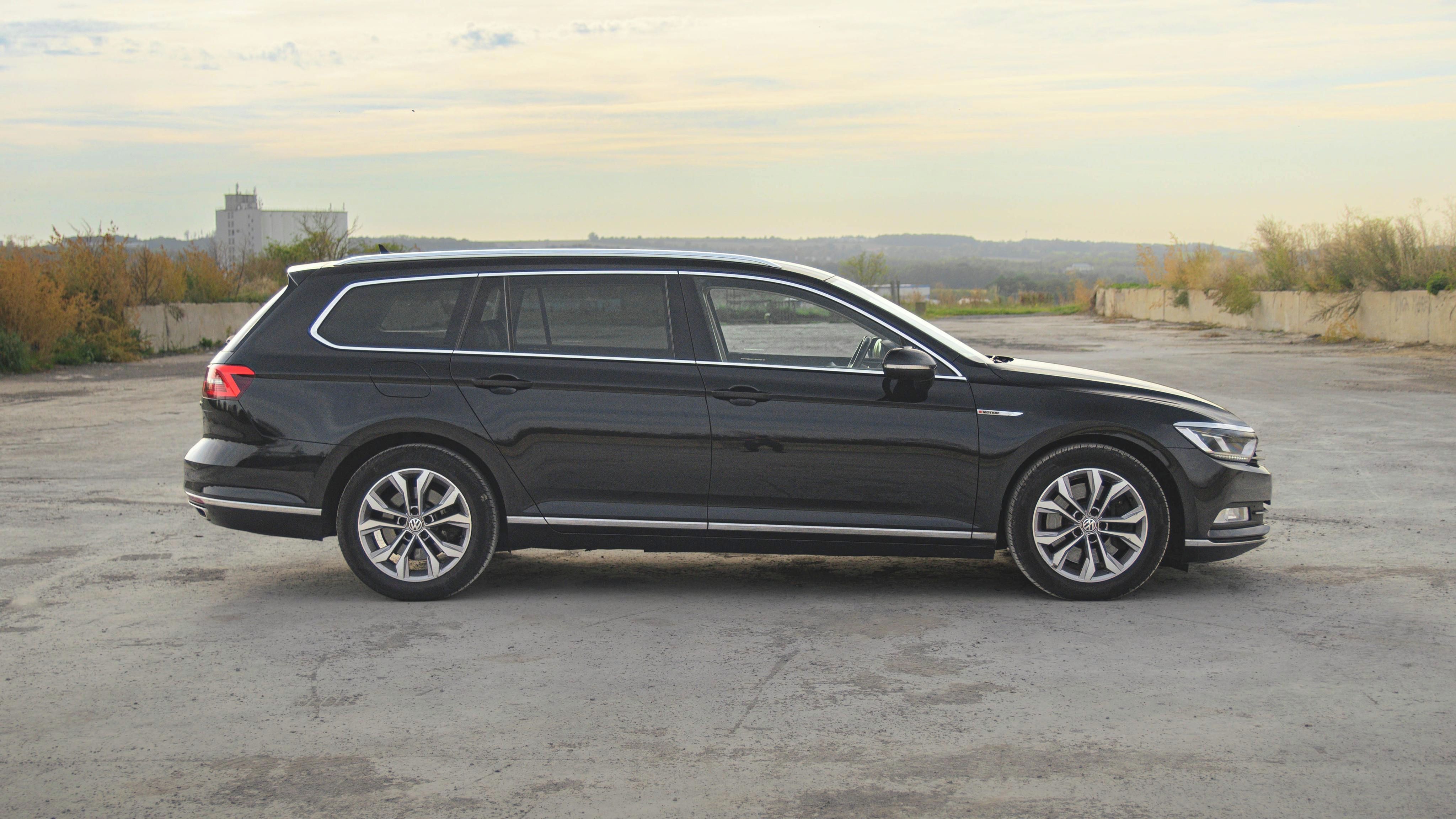 Volkswagen Passat, 2,0BiTDI/176kW 4Motion DSG ČR - fotka 4