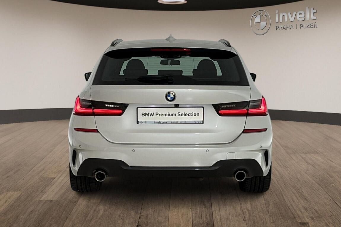 BMW Řada 3, 320d xDrive - fotka 4