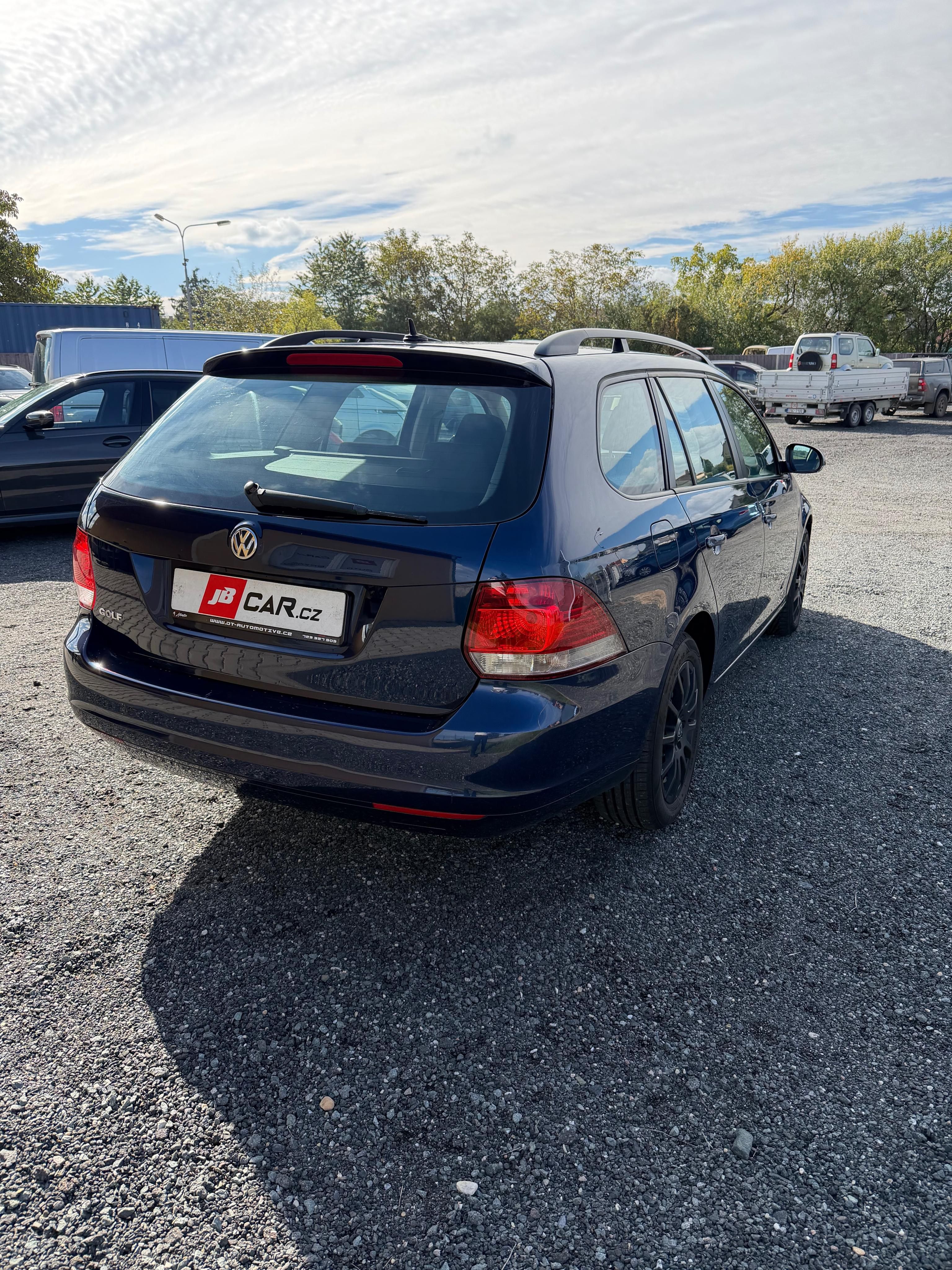 Volkswagen Golf, VI 1.4 16V 59 kW A/C - fotka 4
