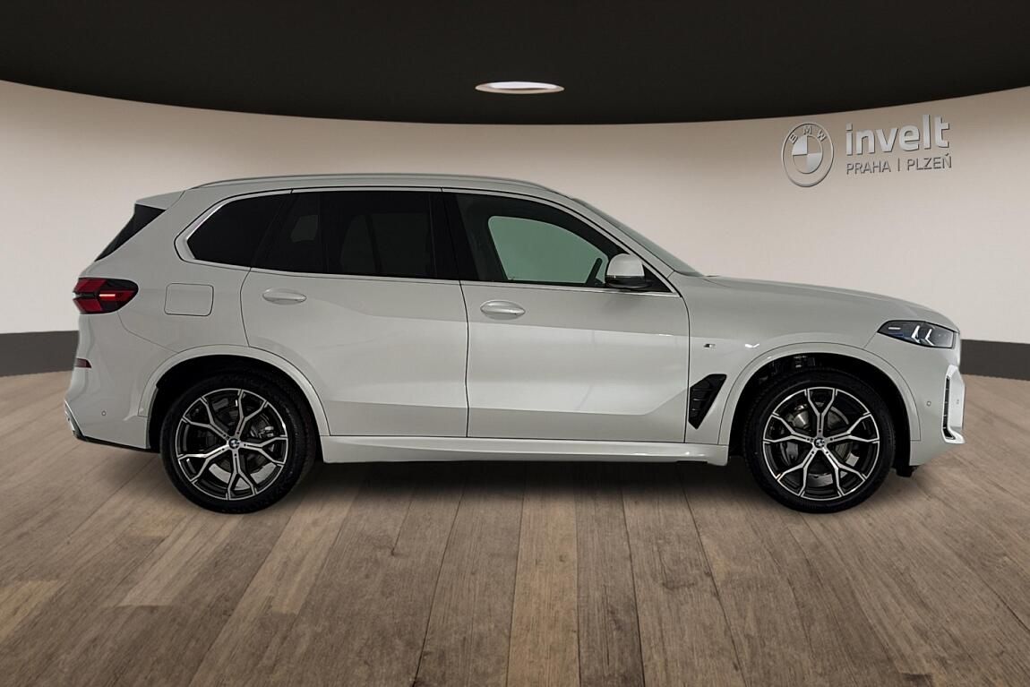 BMW X5, xDrive30d - fotka 2