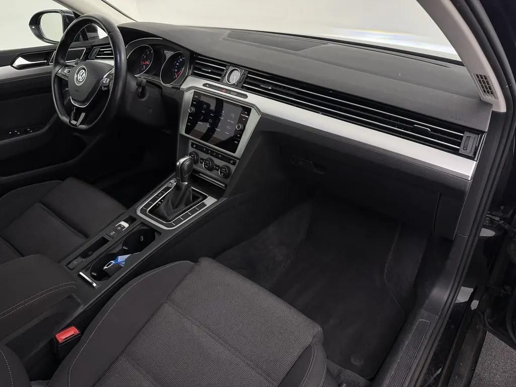 Volkswagen Passat, 1.4TSI DSG 110kW Matrix ACC - fotka 4