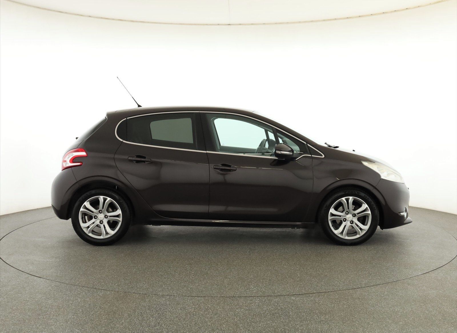 Peugeot 208, 1.4 VTi, Serv.kniha - fotka 6