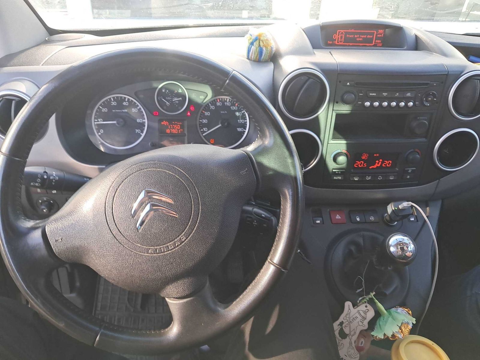 Citroën Berlingo, 1.6 BlueHDi, 5Míst, Klima, ČR - fotka 3