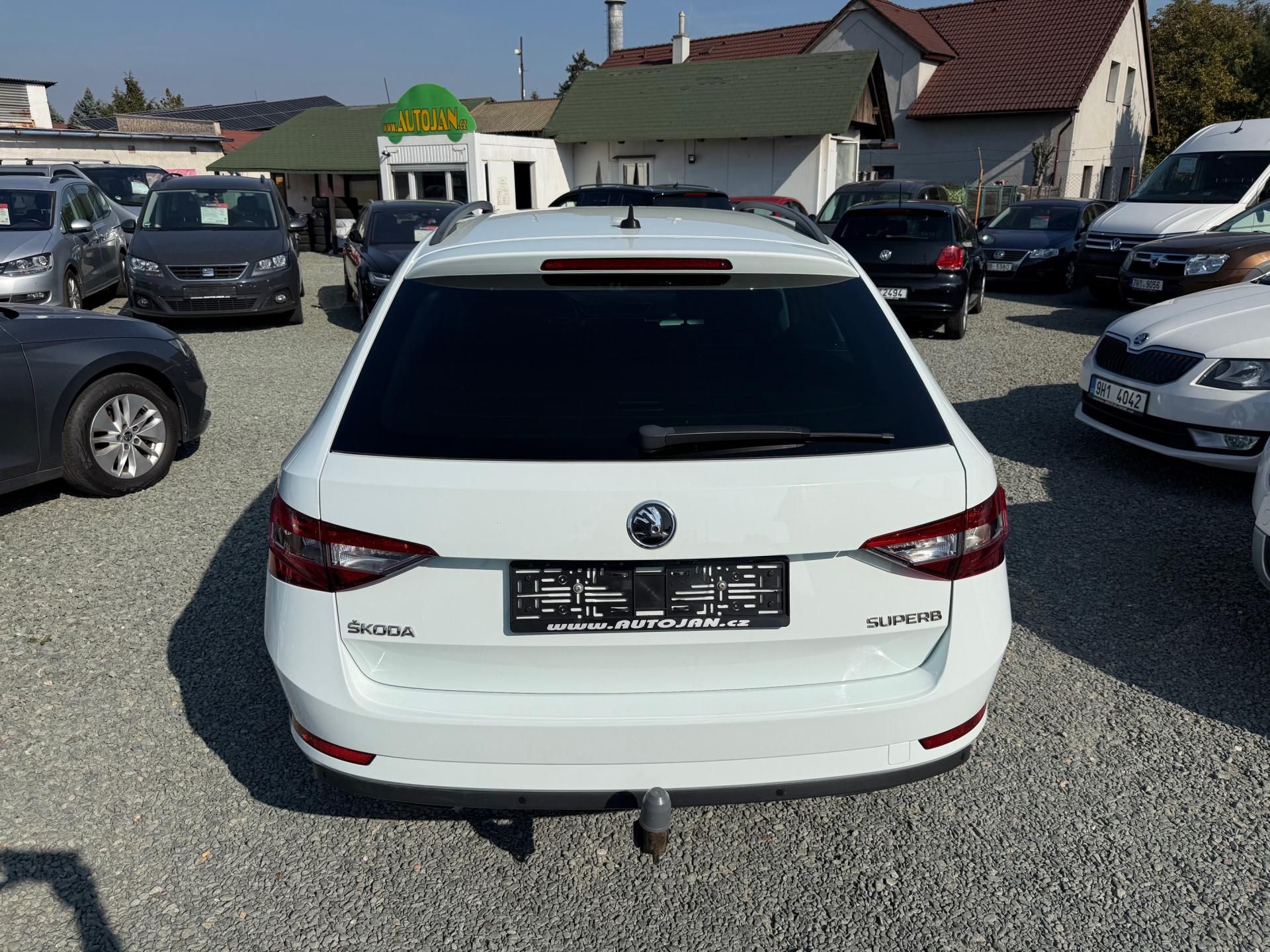 Škoda Superb, 1.4 TSI AMBITION - fotka 5