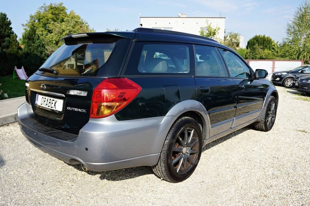 Subaru Outback, 3,0R  H6 180 kW - fotka 4