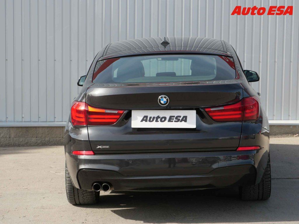 BMW Řada 5, 3.0 D 530d GT xDrive,ČR,AT - fotka 5